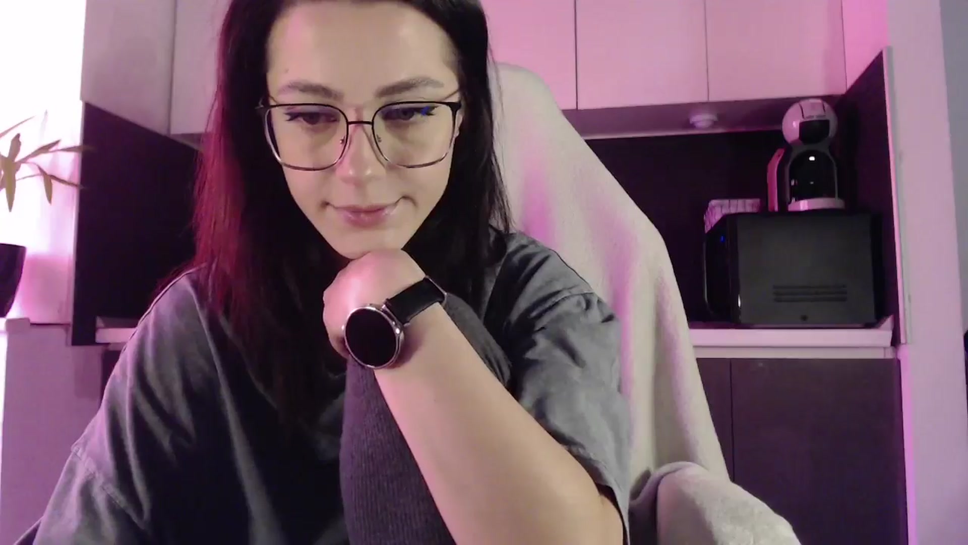 Gallery image thumbnail from Masha____'s myfreecams stream on, 11/06/2024, 11:11 image 6 of 20