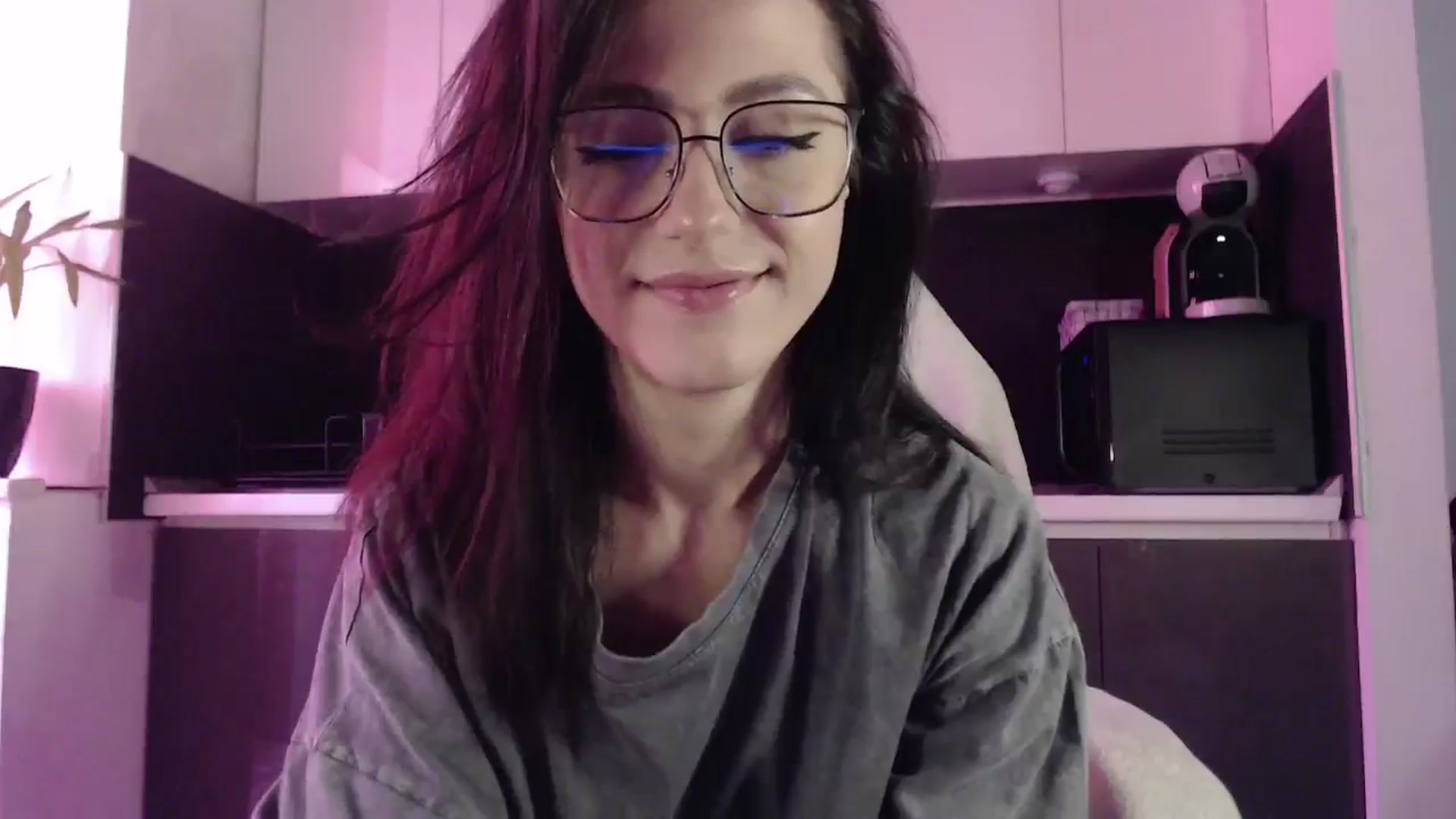 Gallery image thumbnail from Masha____'s myfreecams stream on, 11/06/2024, 11:11 image 10 of 20