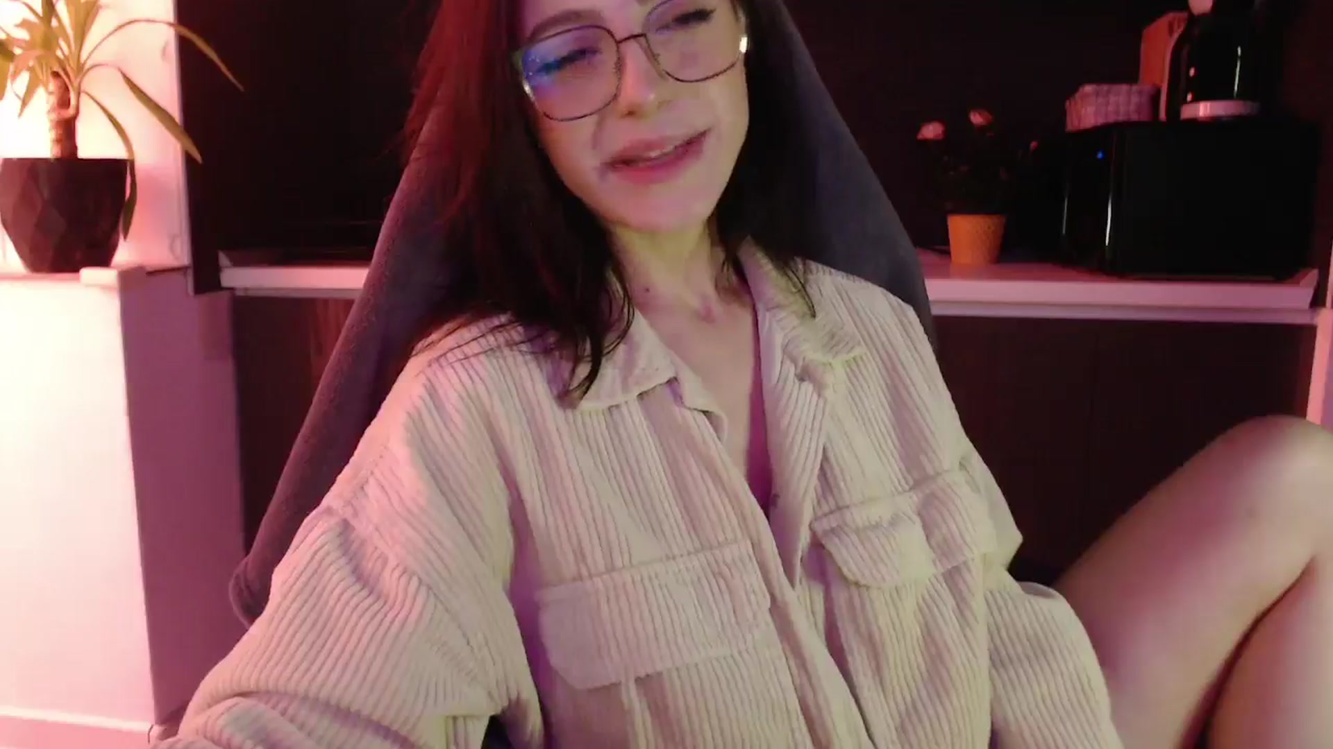Gallery image thumbnail from Masha____'s myfreecams stream on, 11/08/2024, 12:43 image 12 of 20