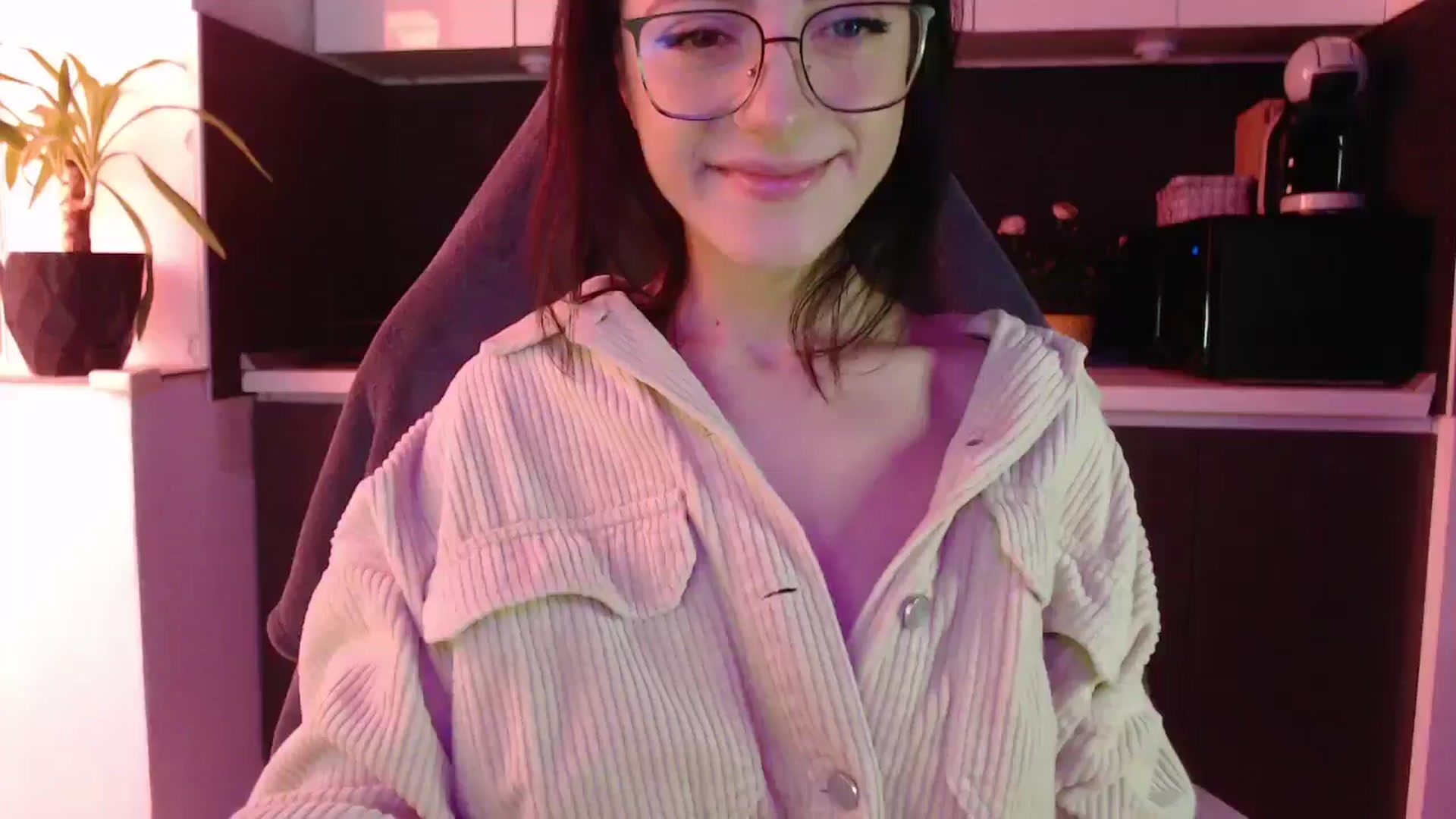 Gallery image thumbnail from Masha____'s myfreecams stream on, 11/08/2024, 12:43 image 2 of 20