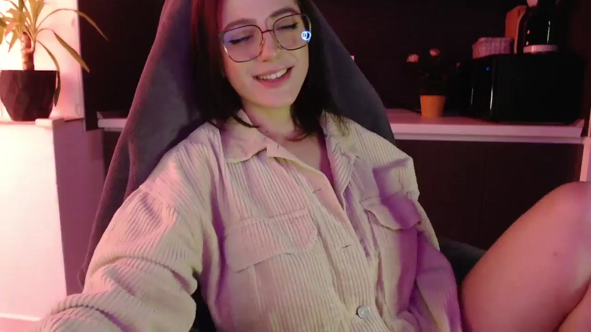 Gallery image thumbnail from Masha____'s myfreecams stream on, 11/08/2024, 12:43 image 11 of 20