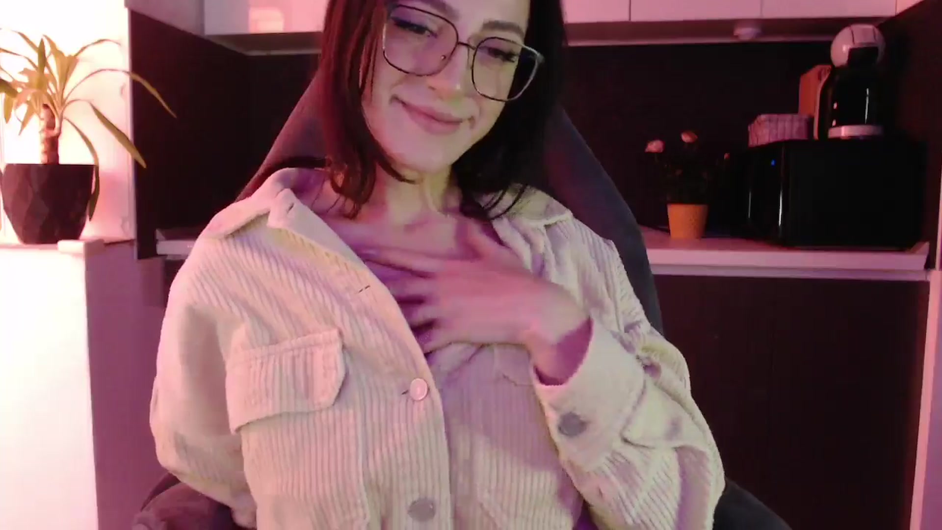 Gallery image thumbnail from Masha____'s myfreecams stream on, 11/08/2024, 12:43 image 6 of 20