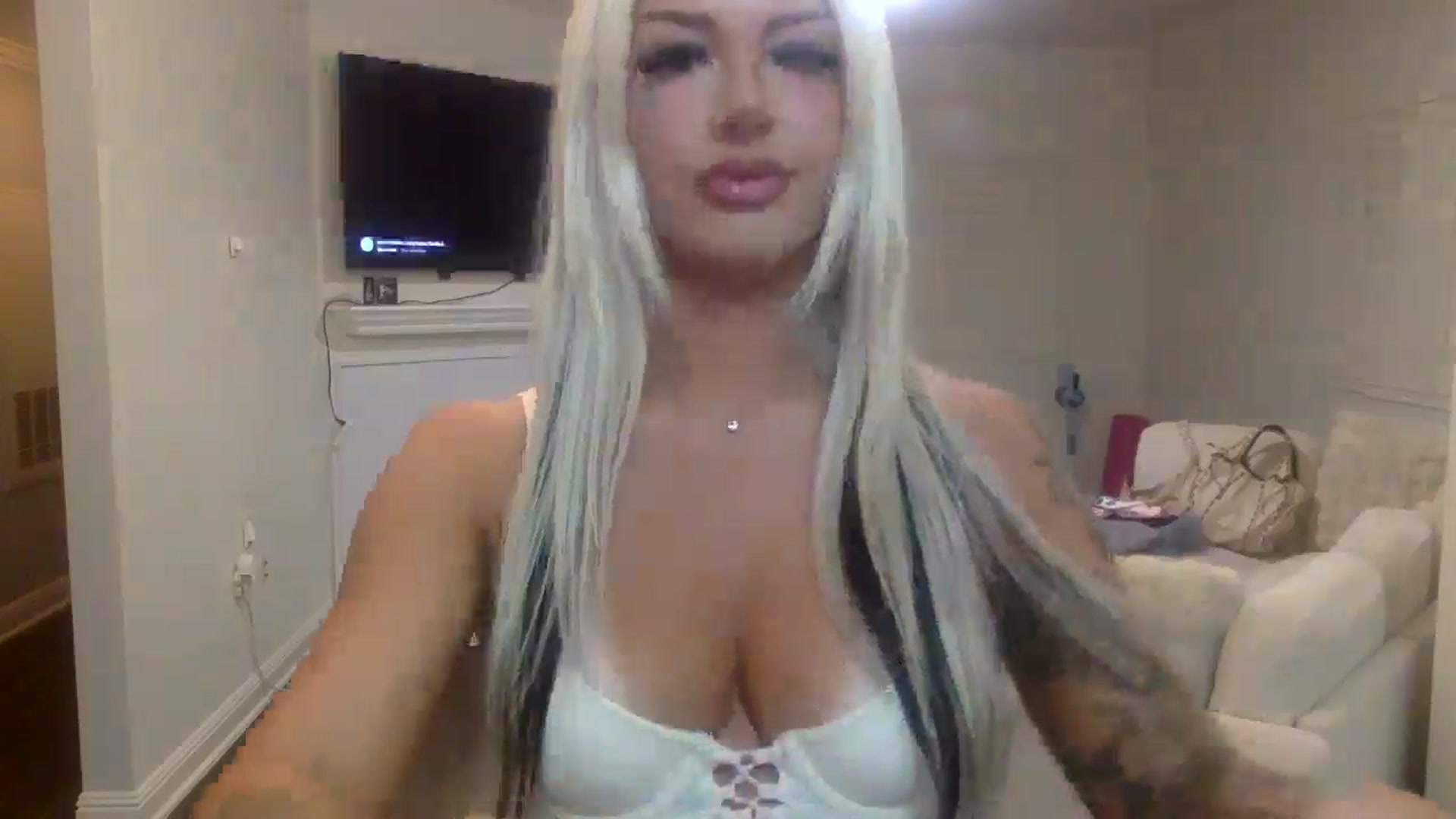 Gallery image thumbnail from Masonblu's myfreecams stream on, 11/21/2025, 07:54 image 5 of 20