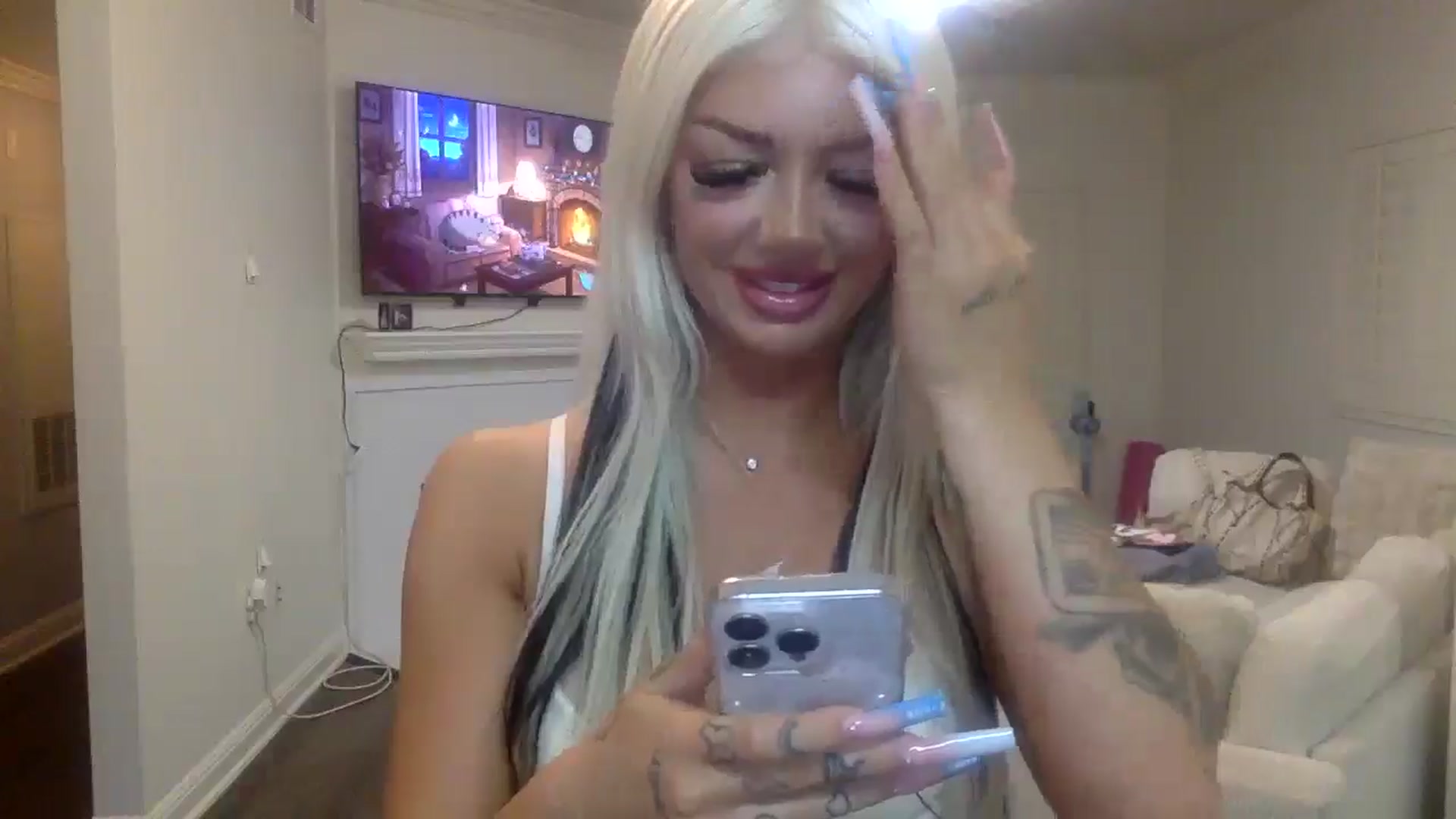 Gallery image thumbnail from Masonblu's myfreecams stream on, 11/21/2025, 08:19 image 9 of 20