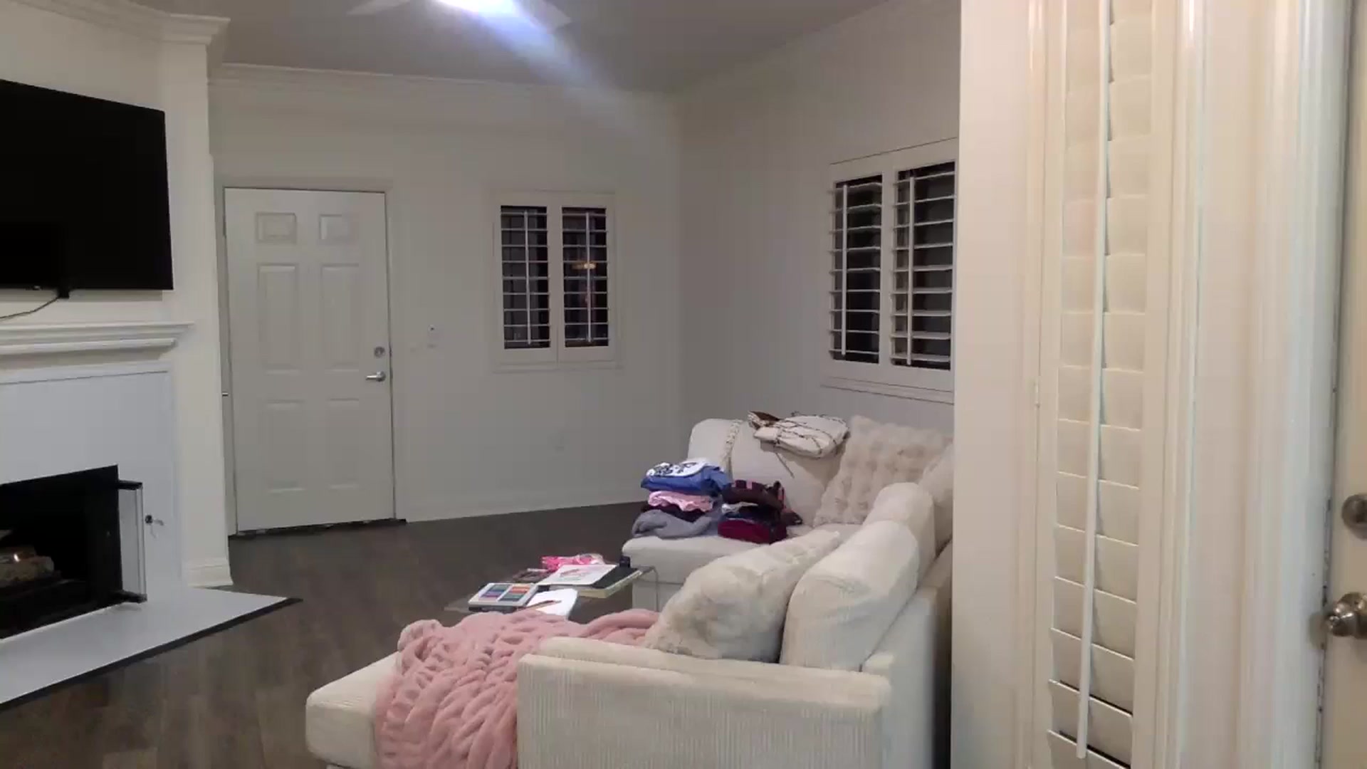 Gallery image thumbnail from Masonblu's myfreecams stream on, 11/28/2025, 01:11 image 12 of 20