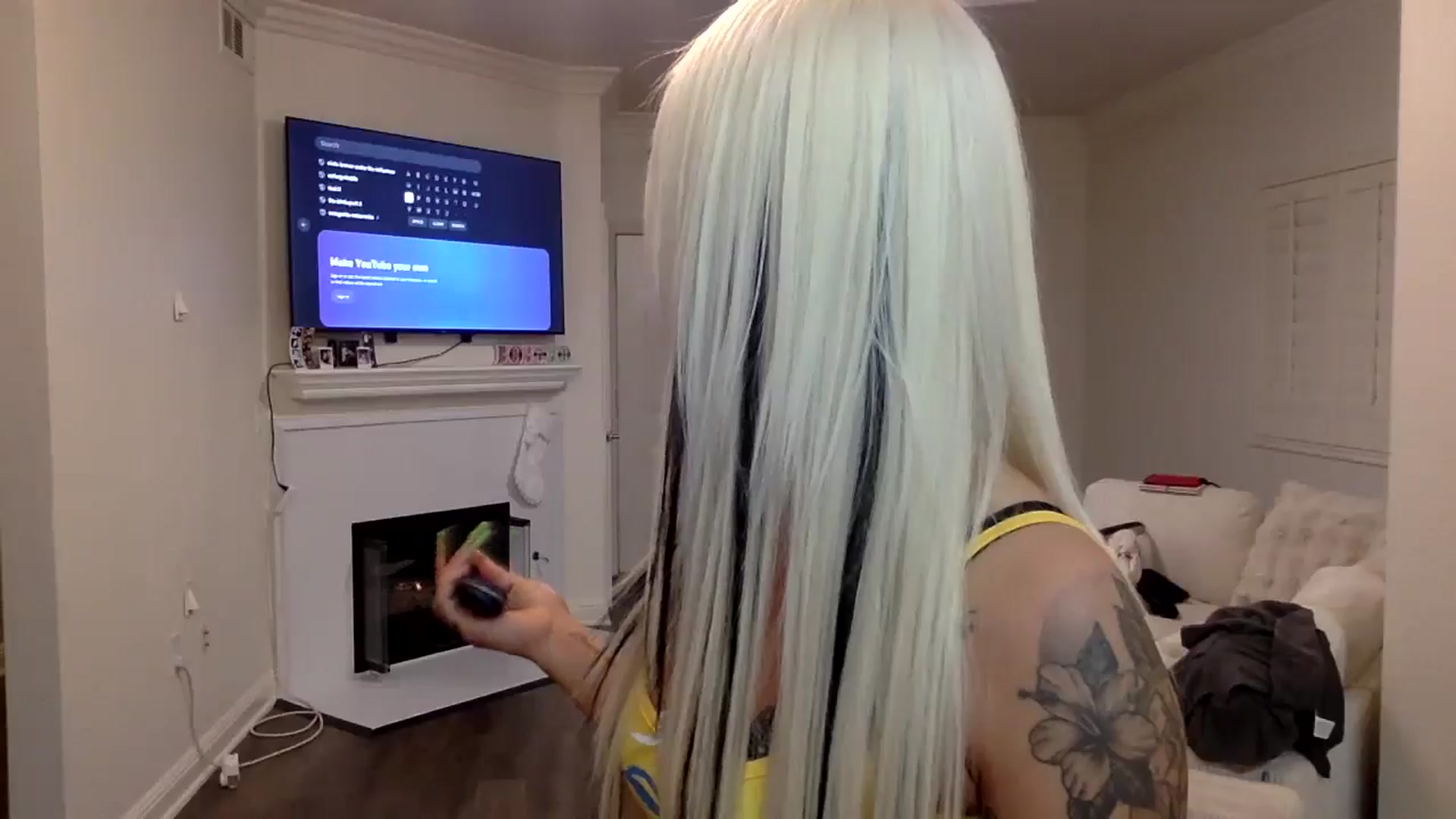 Gallery image thumbnail from Masonblu's myfreecams stream on, 12/17/2025, 08:29 image 18 of 20