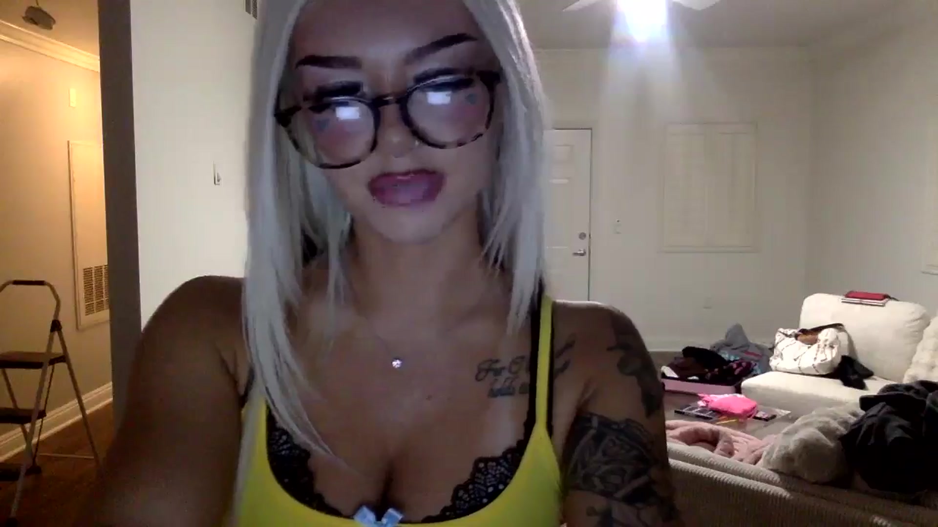 Gallery image thumbnail from Masonblu's myfreecams stream on, 12/17/2025, 09:12 image 18 of 20