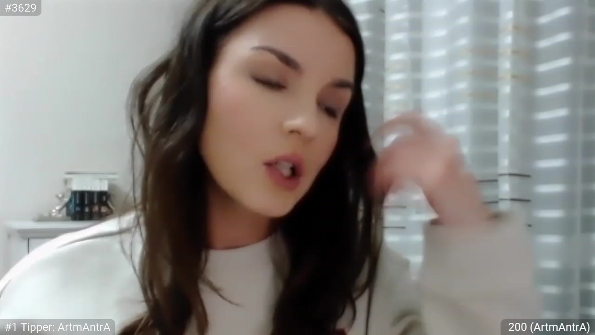 Gallery image thumbnail from MatchaGirl's myfreecams stream on, 05/07/2023, 19:53 image 6 of 20