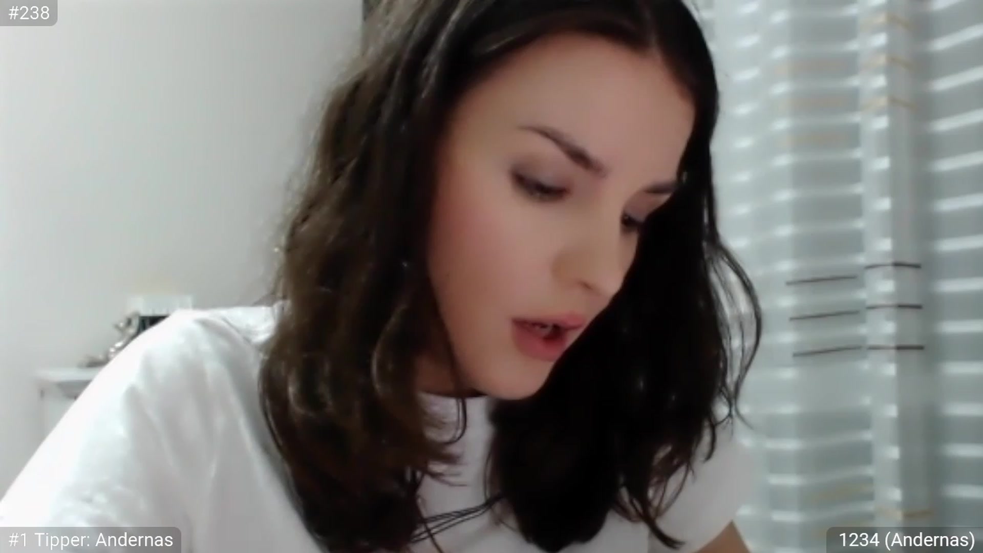 Gallery image thumbnail from MatchaGirl's myfreecams stream on, 06/18/2023, 24:52 image 17 of 20