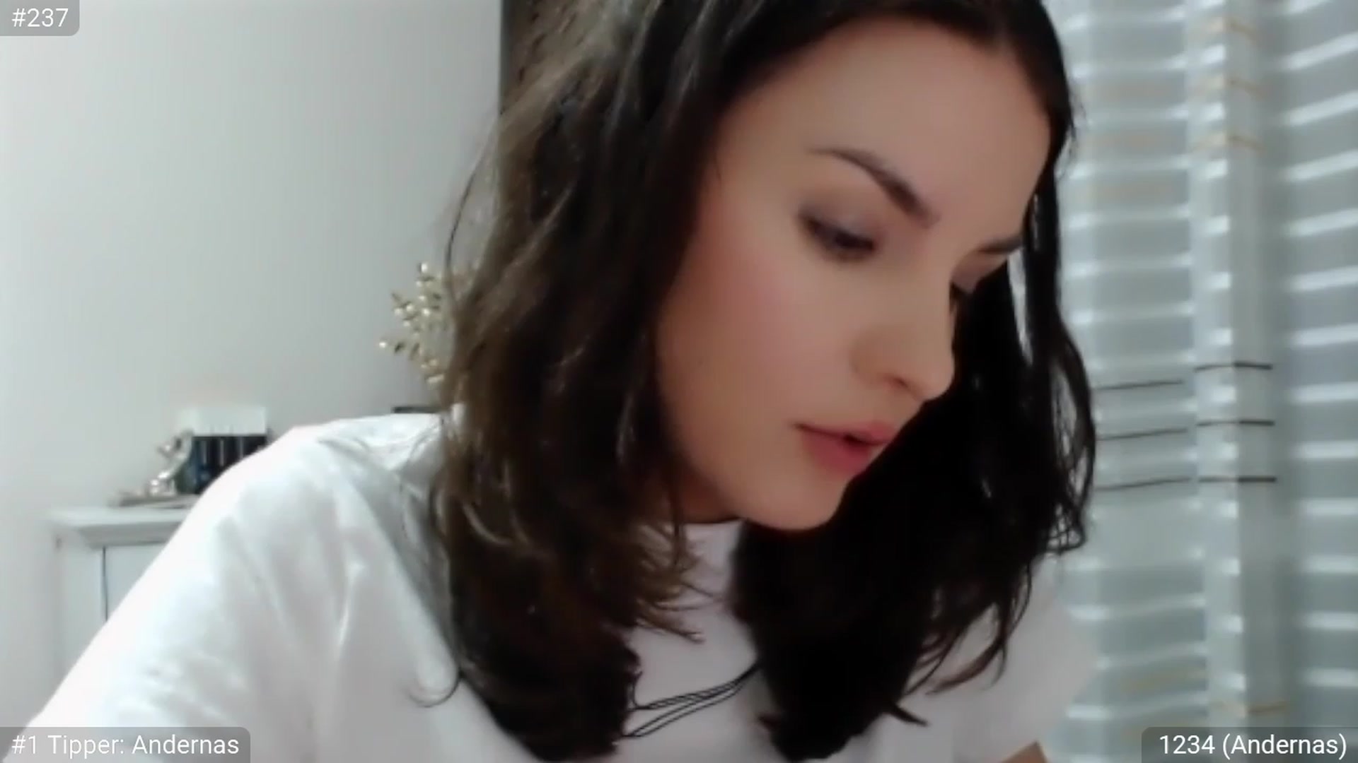 Gallery image thumbnail from MatchaGirl's myfreecams stream on, 06/18/2023, 24:52 image 1 of 20