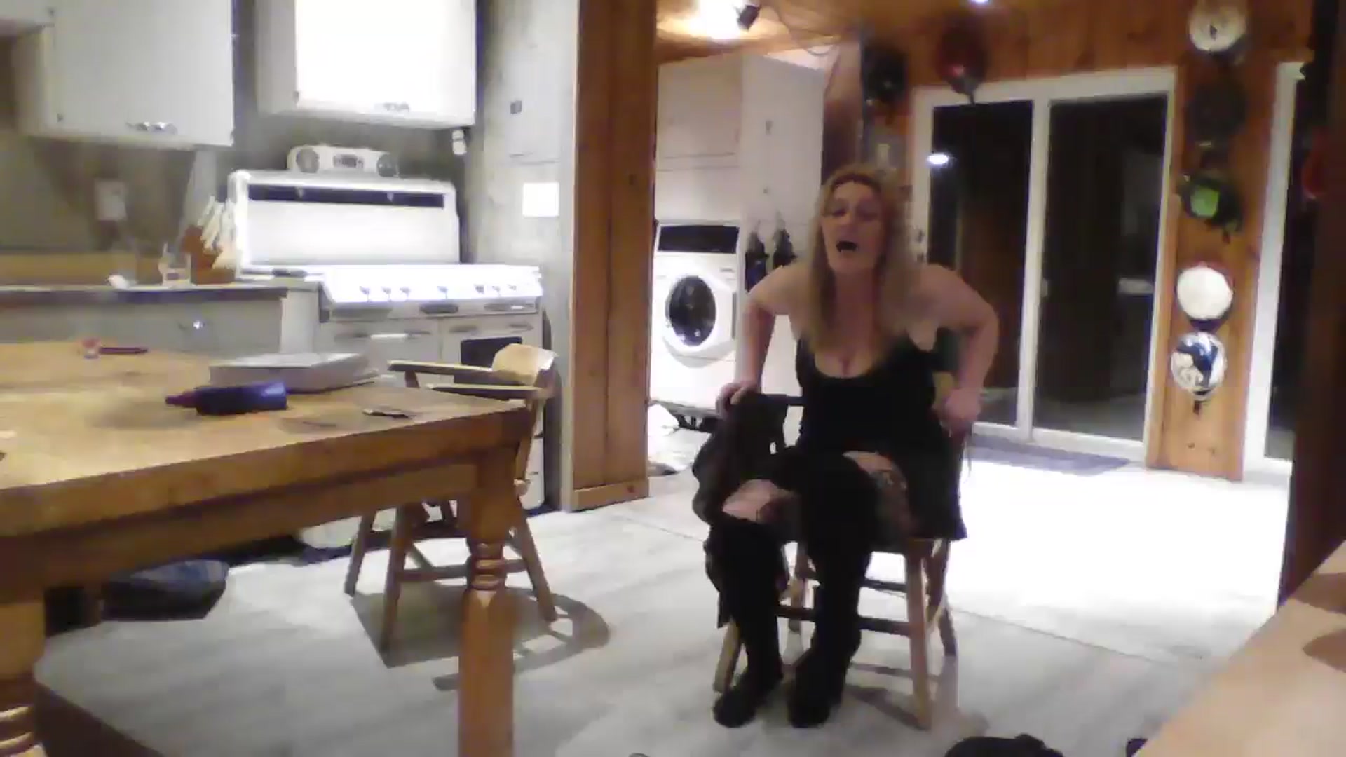 Gallery image thumbnail from Mathlete69's myfreecams stream on, 02/10/2025, 12:07 image 2 of 20