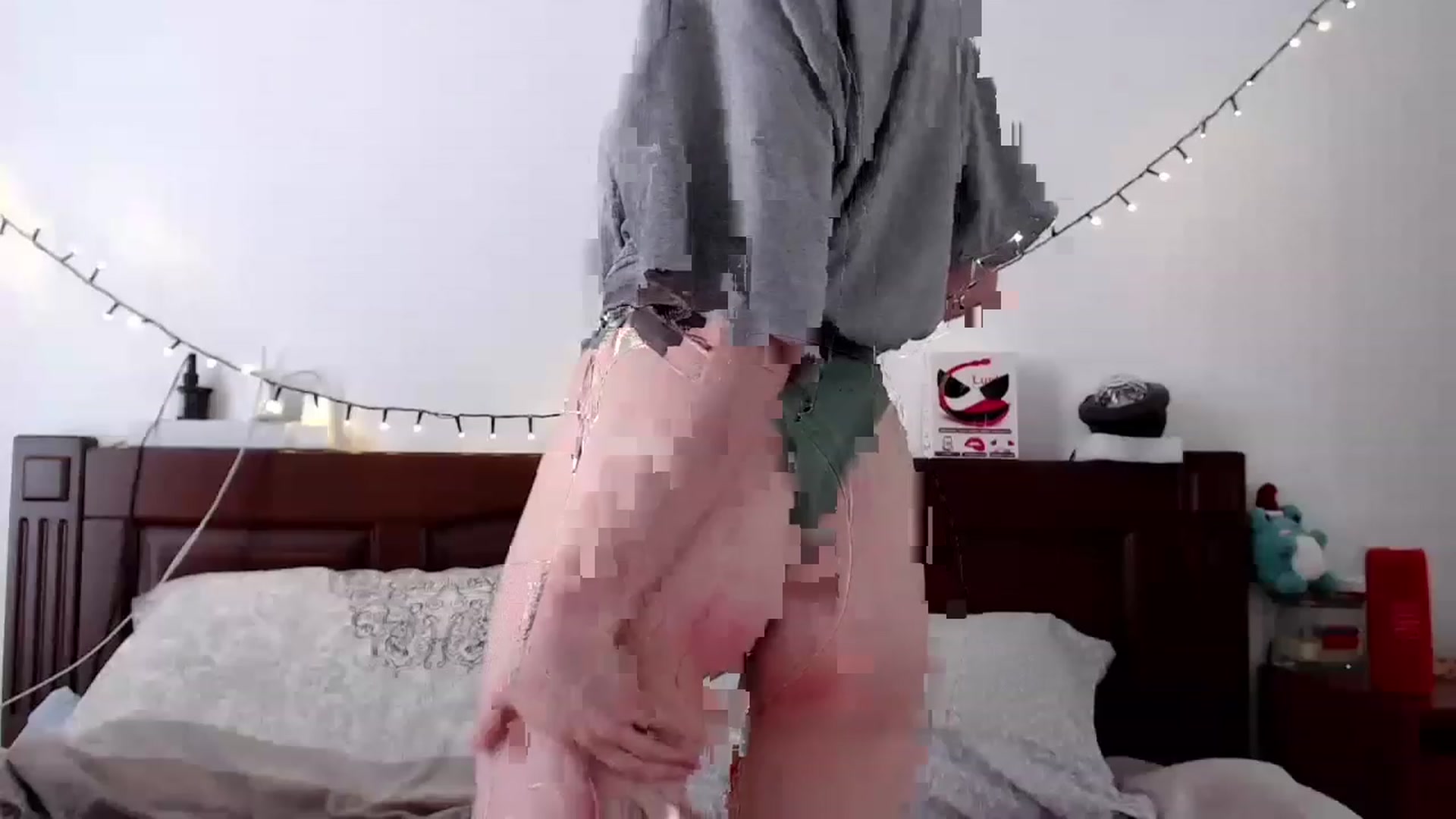 Gallery image thumbnail from Matilda666's myfreecams stream on, 08/01/2023, 10:37 image 15 of 20