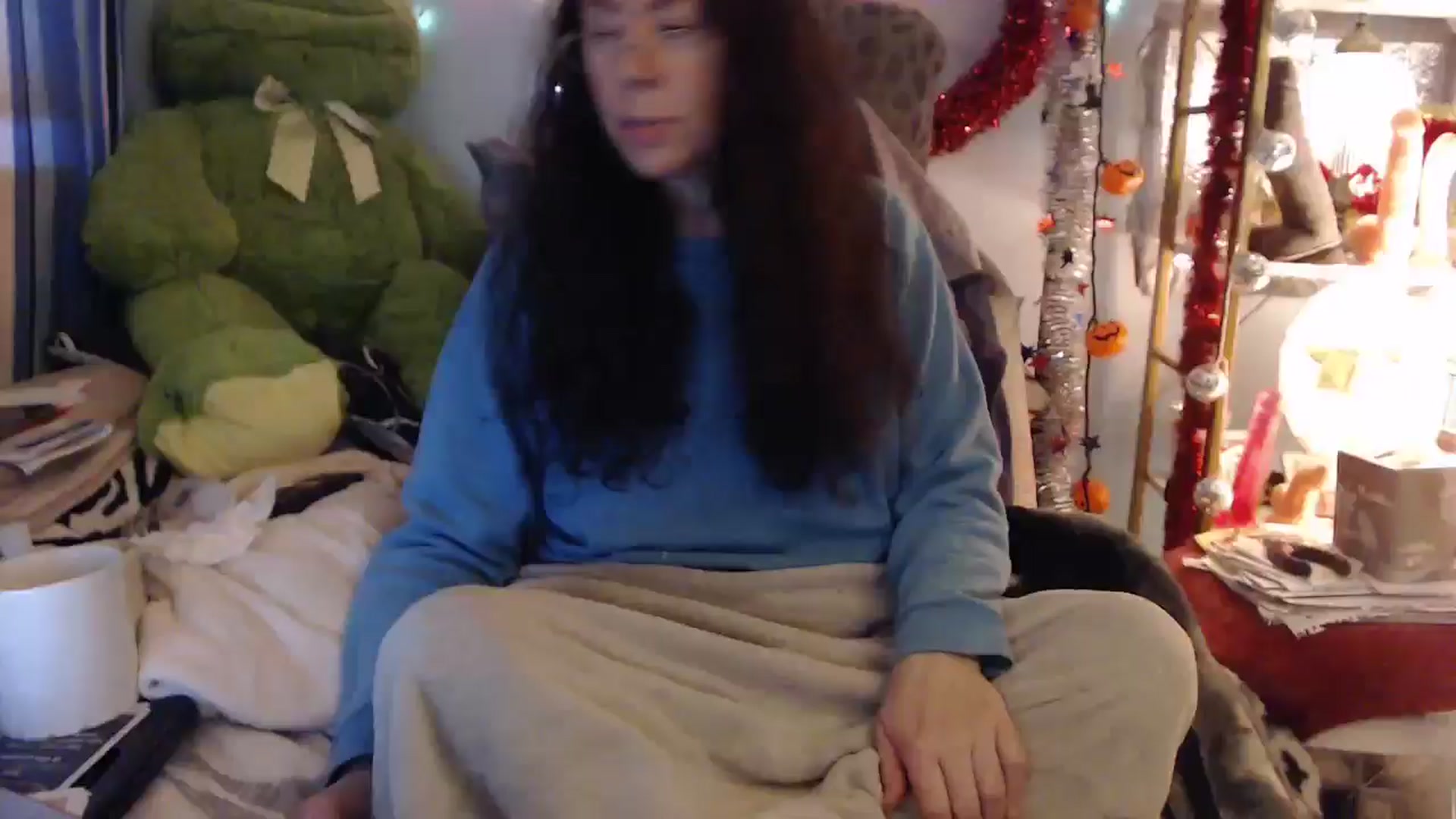 Gallery image thumbnail from MatureAngel69's myfreecams stream on, 01/12/2025, 12:24 image 1 of 20