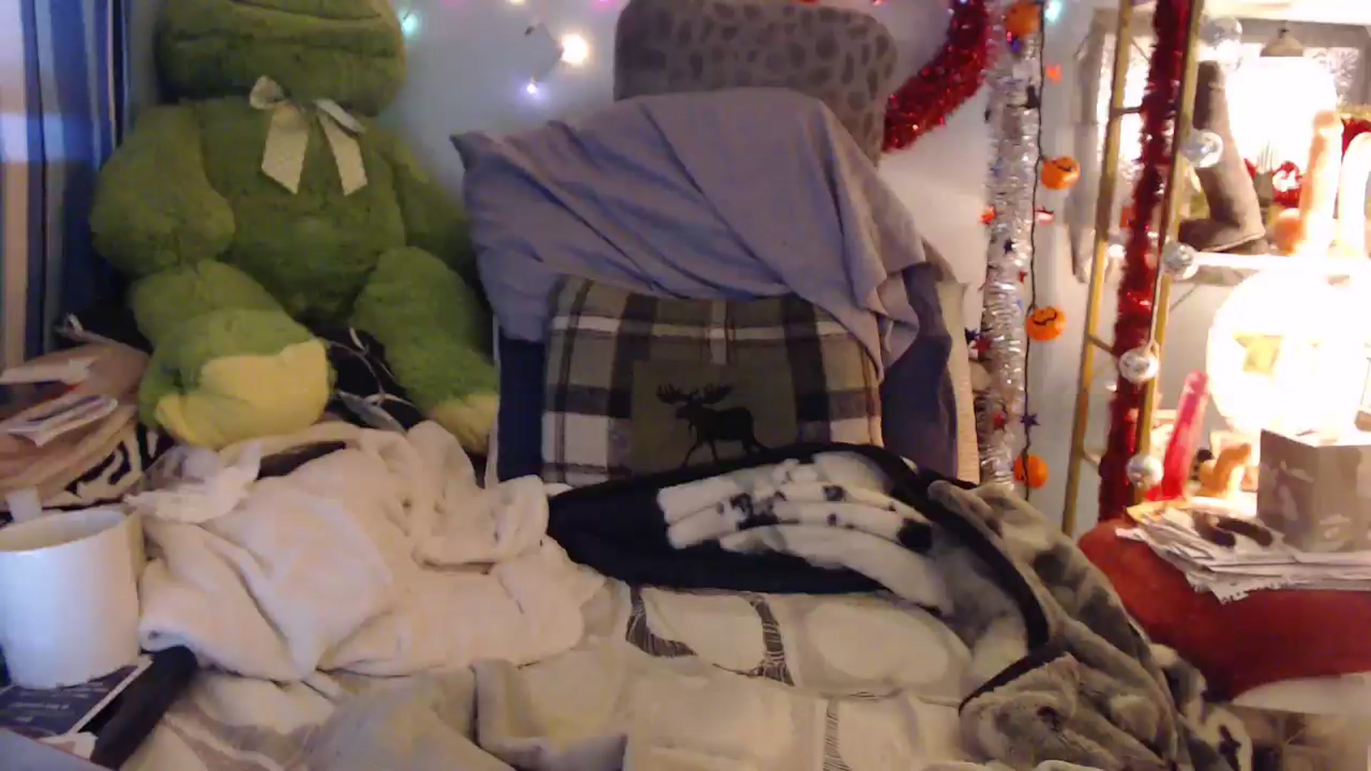 Gallery image thumbnail from MatureAngel69's myfreecams stream on, 01/12/2025, 12:24 image 9 of 20