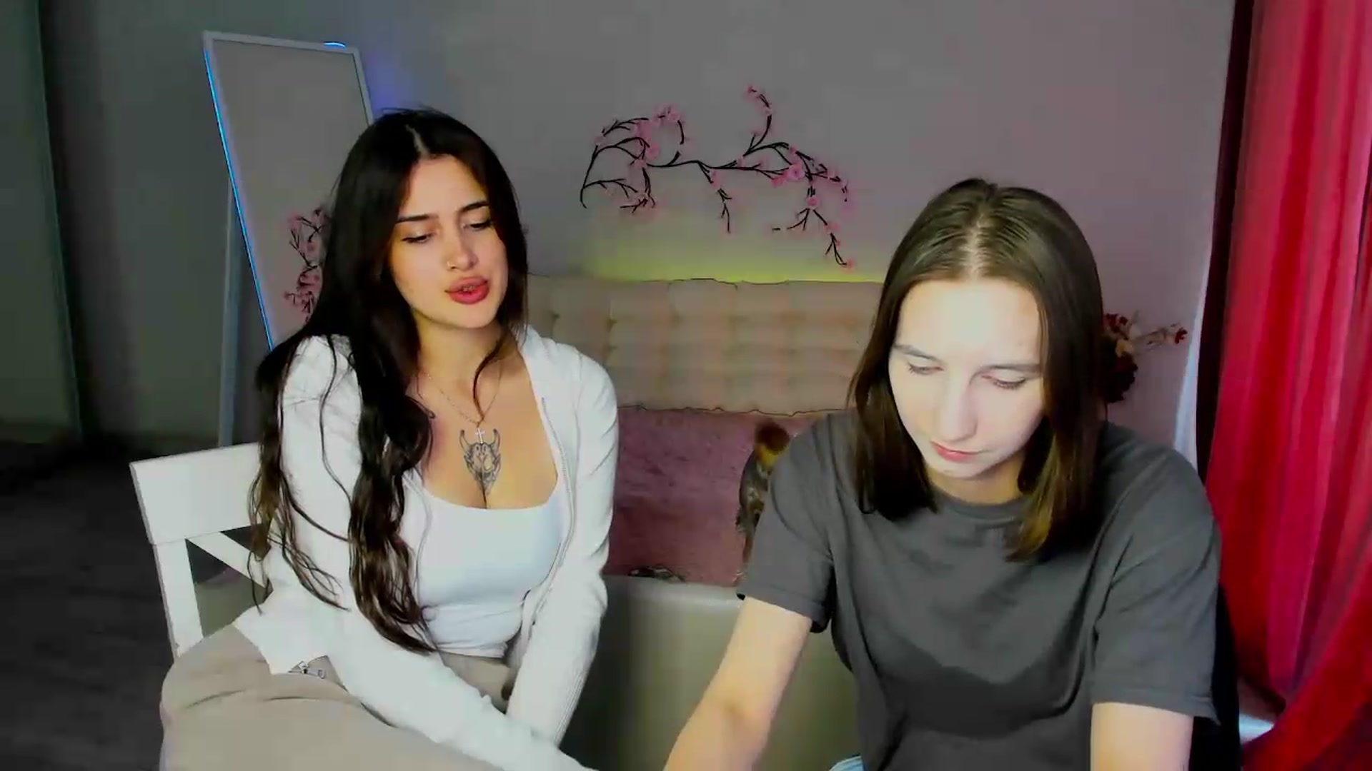 Gallery image thumbnail from Mavienne_Ly's myfreecams stream on, 06/01/2026, 09:38 image 19 of 20