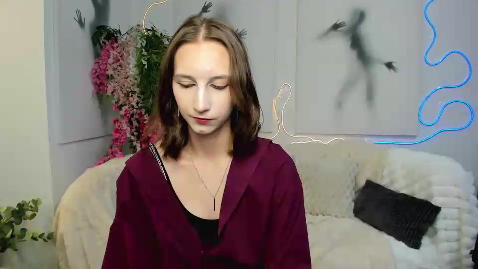 Gallery image thumbnail from Mavienne_Ly's myfreecams stream on, 06/09/2026, 07:44 image 4 of 20