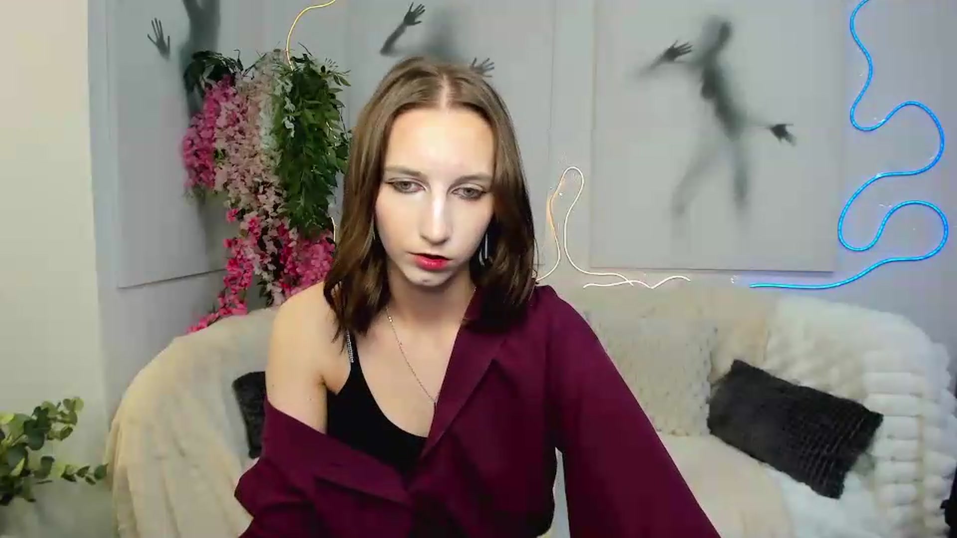 Gallery image thumbnail from Mavienne_Ly's myfreecams stream on, 06/09/2026, 07:44 image 9 of 20