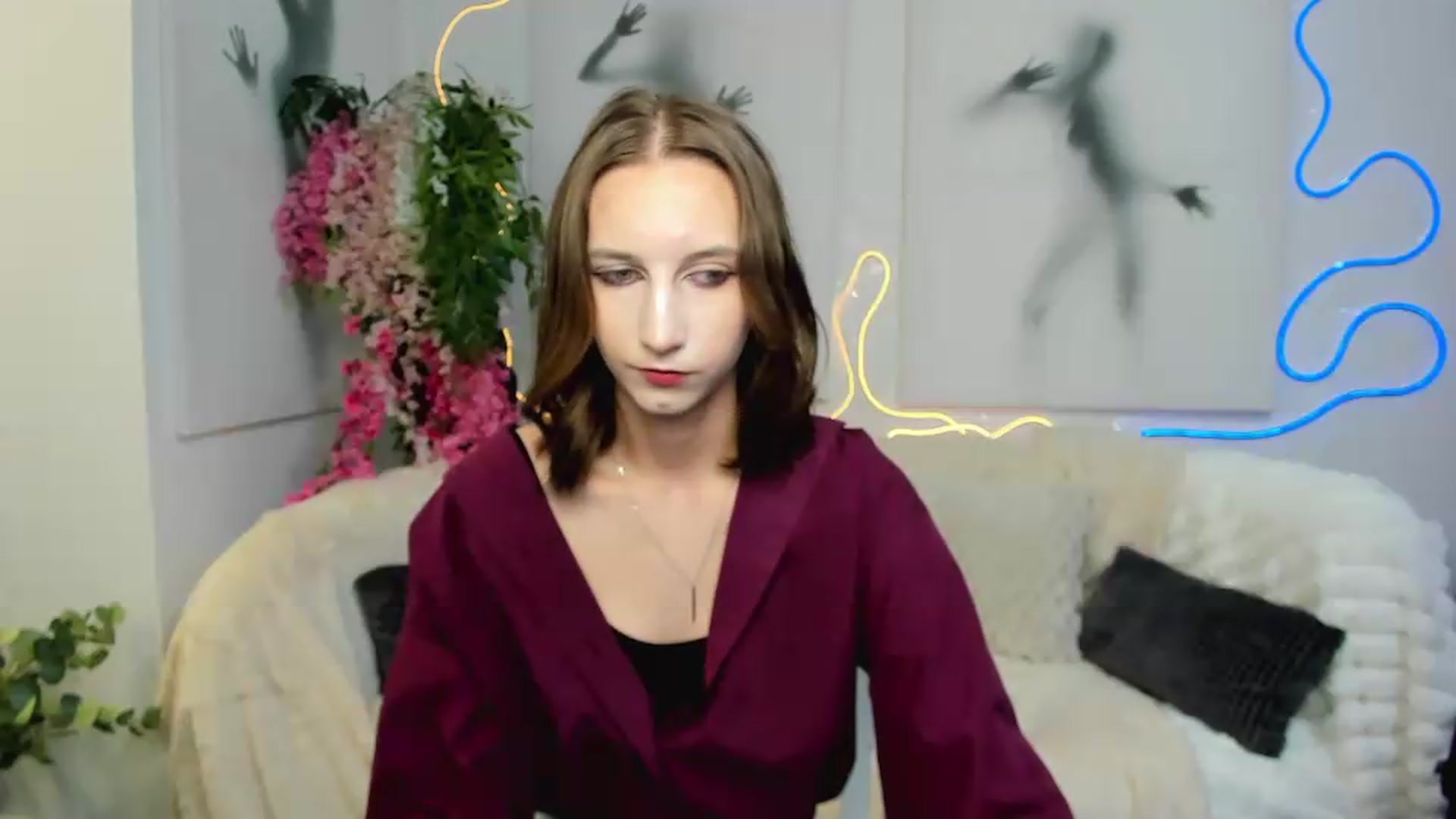 Gallery image thumbnail from Mavienne_Ly's myfreecams stream on, 06/09/2026, 07:44 image 2 of 20