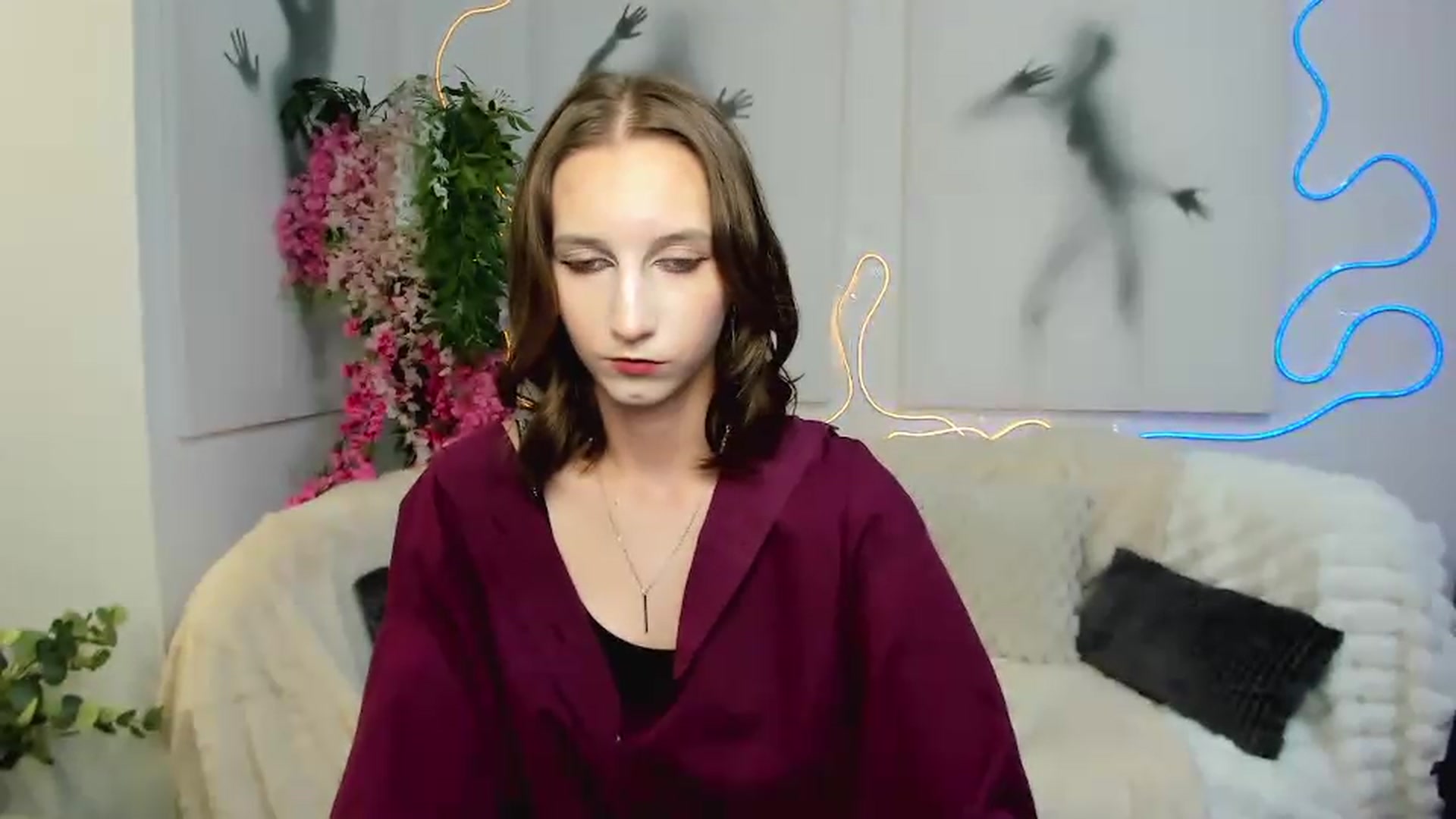 Gallery image thumbnail from Mavienne_Ly's myfreecams stream on, 06/09/2026, 07:44 image 18 of 20