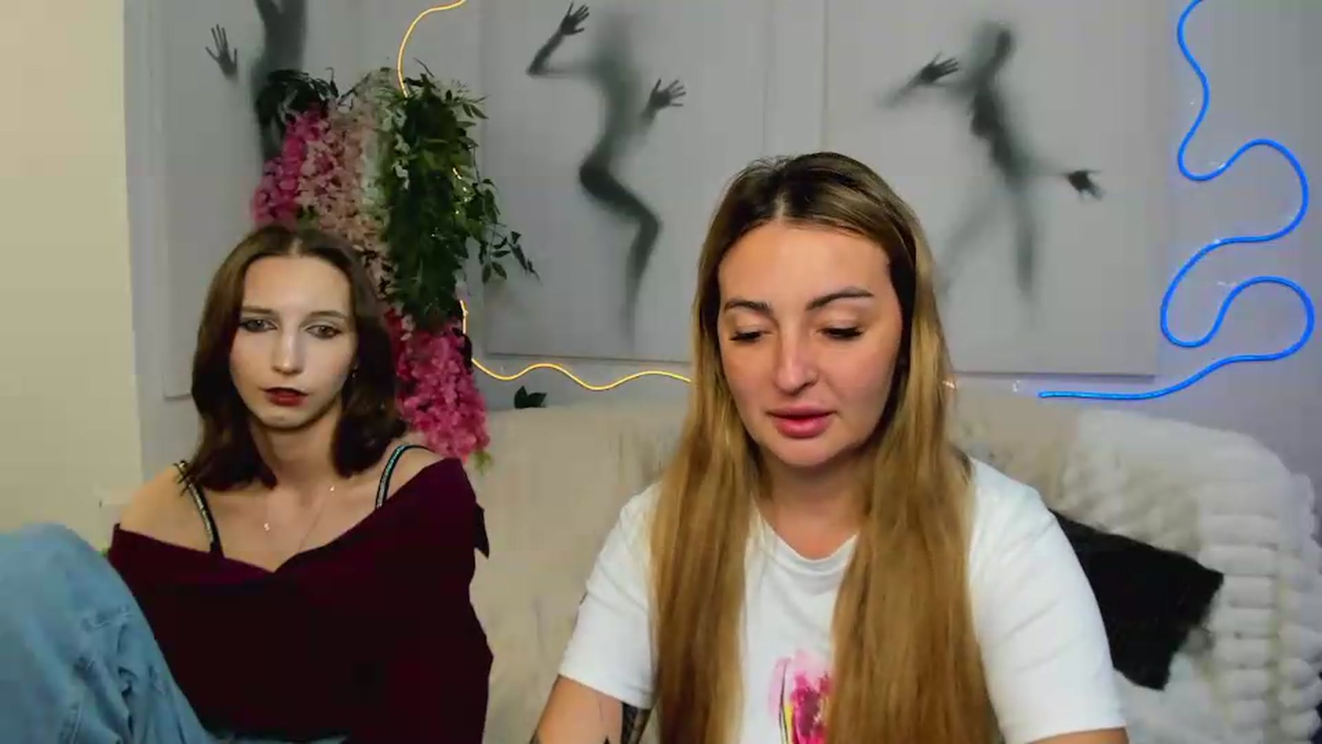 Gallery image thumbnail from Mavienne_Ly's myfreecams stream on, 06/09/2026, 11:00 image 10 of 20