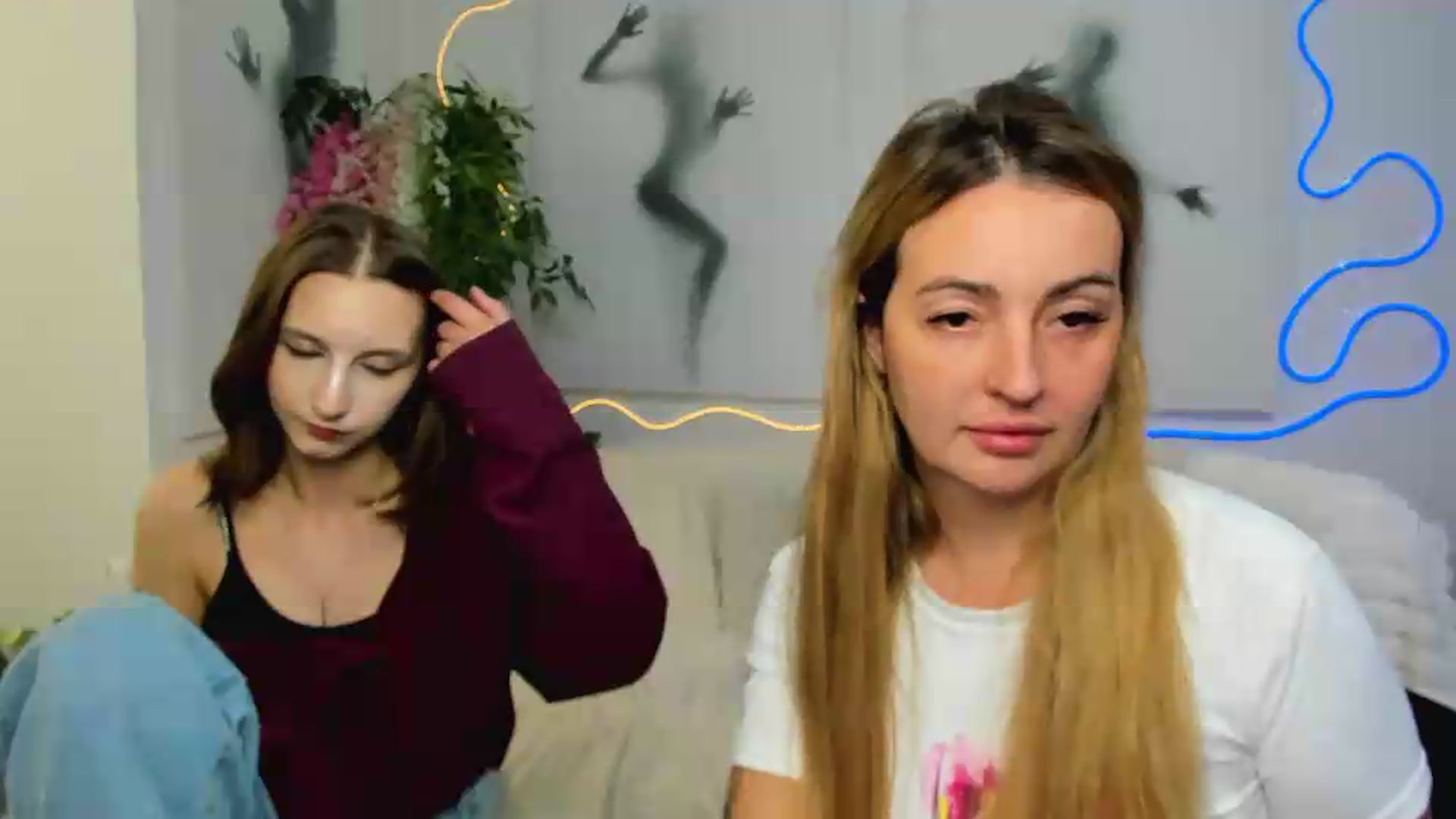 Gallery image thumbnail from Mavienne_Ly's myfreecams stream on, 06/09/2026, 11:00 image 2 of 20