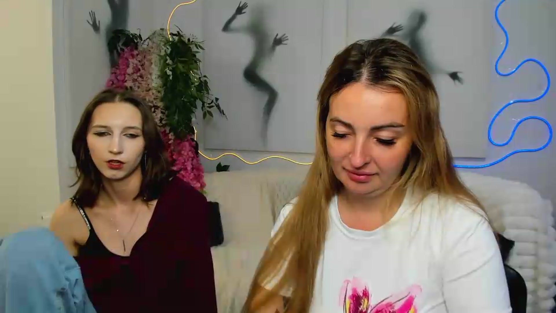Gallery image thumbnail from Mavienne_Ly's myfreecams stream on, 06/09/2026, 11:00 image 4 of 20