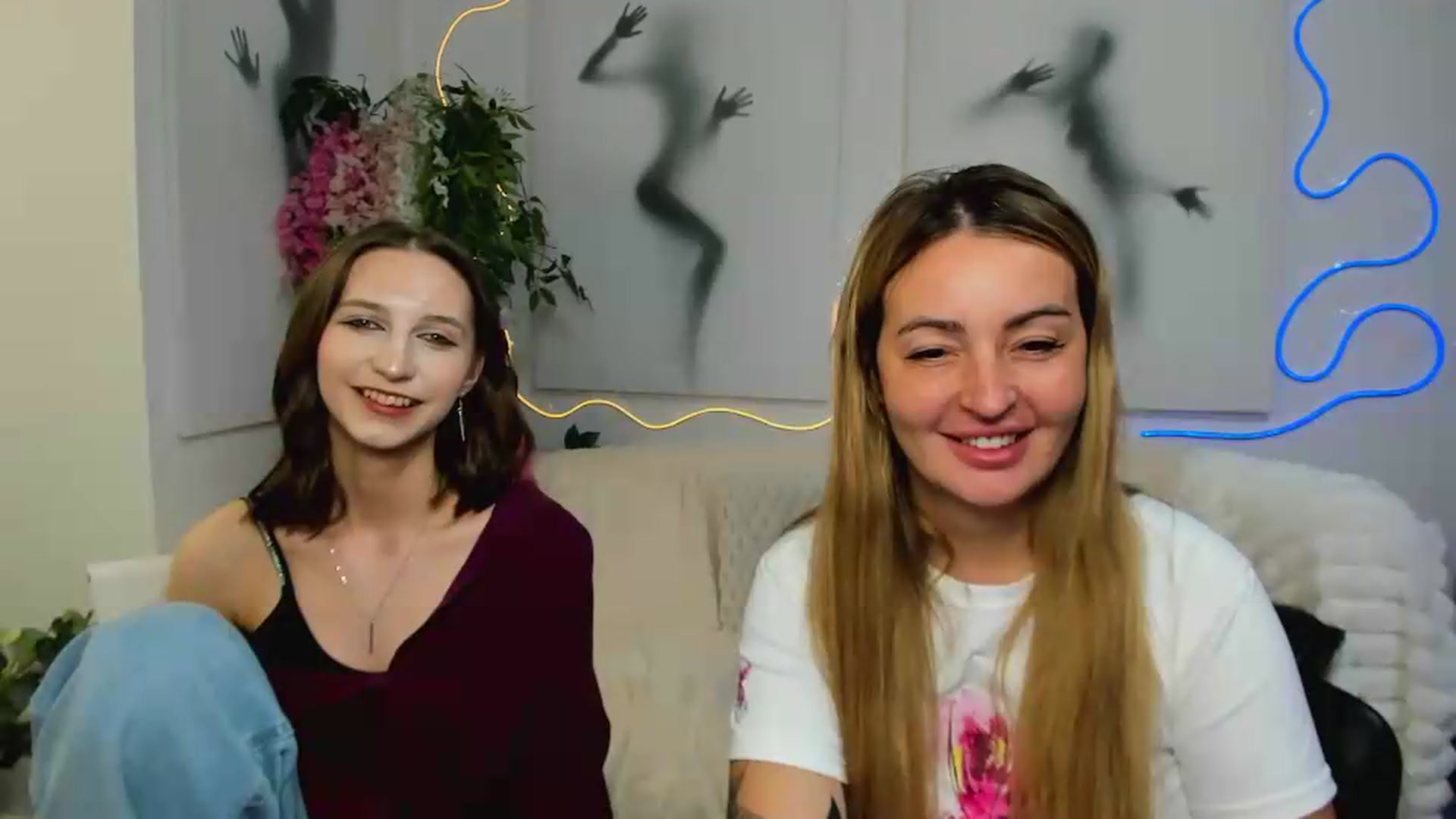 Gallery image thumbnail from Mavienne_Ly's myfreecams stream on, 06/09/2026, 11:00 image 12 of 20
