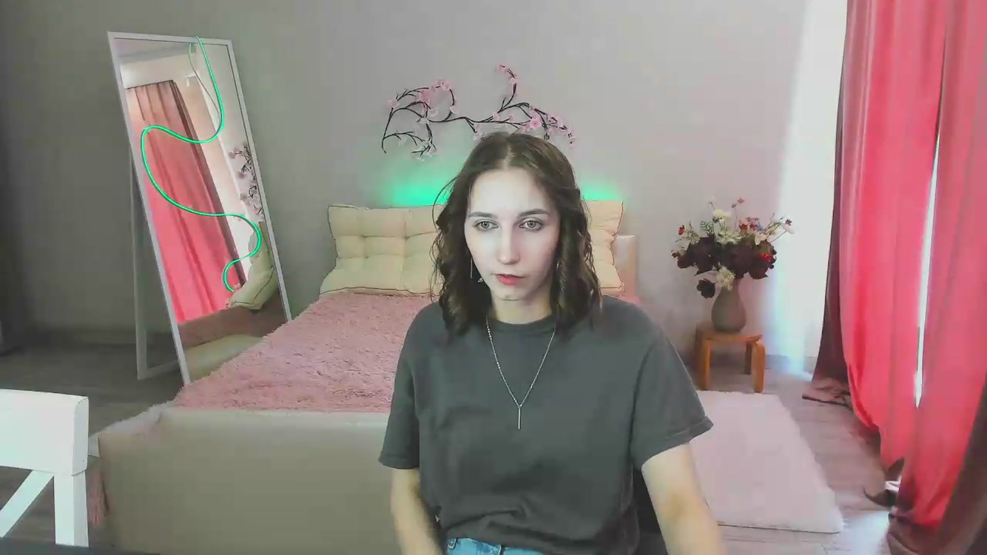Gallery image thumbnail from Mavienne_Ly's myfreecams stream on, 06/10/2026, 12:06 image 12 of 20