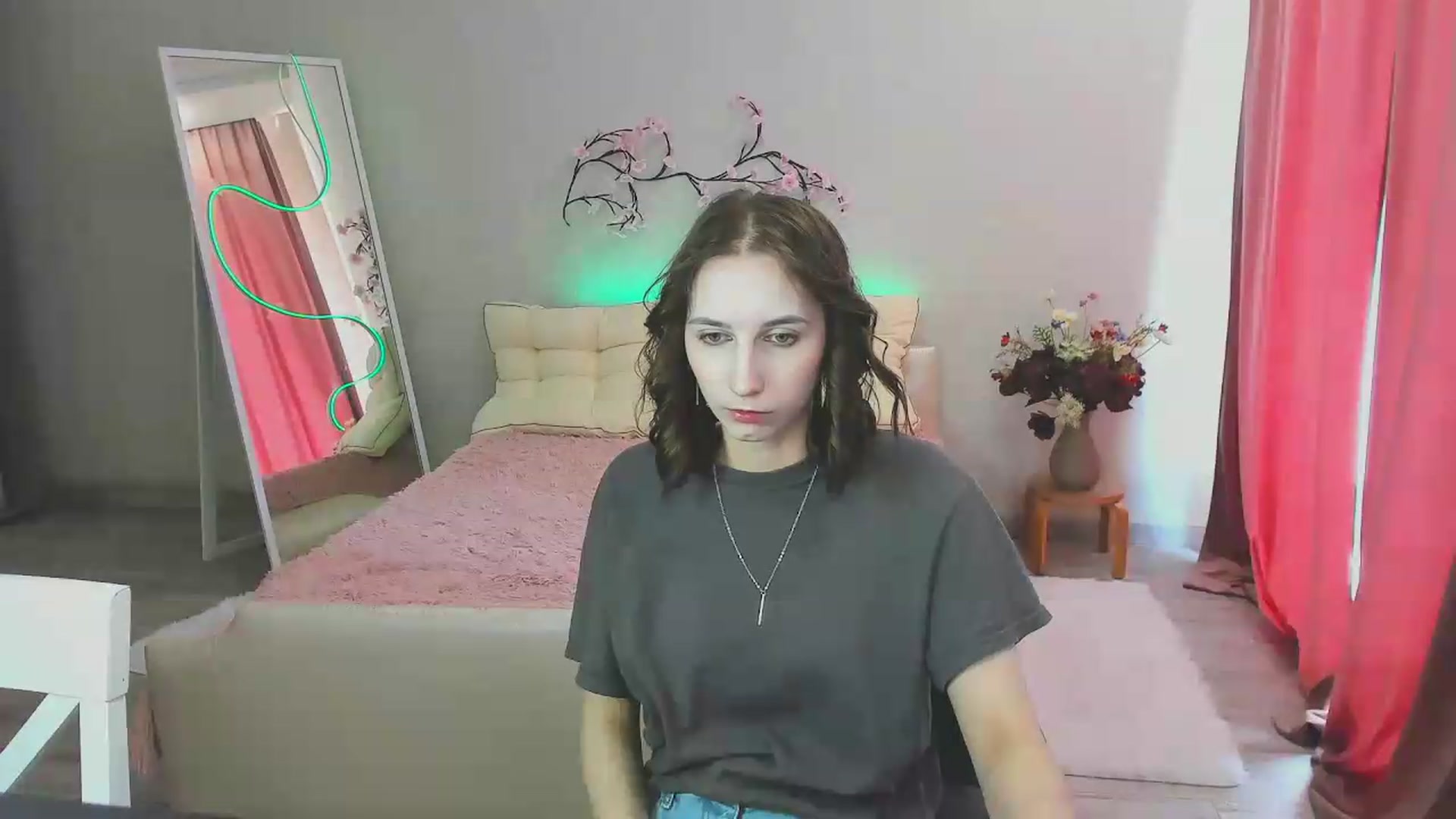 Gallery image thumbnail from Mavienne_Ly's myfreecams stream on, 06/10/2026, 12:06 image 11 of 20