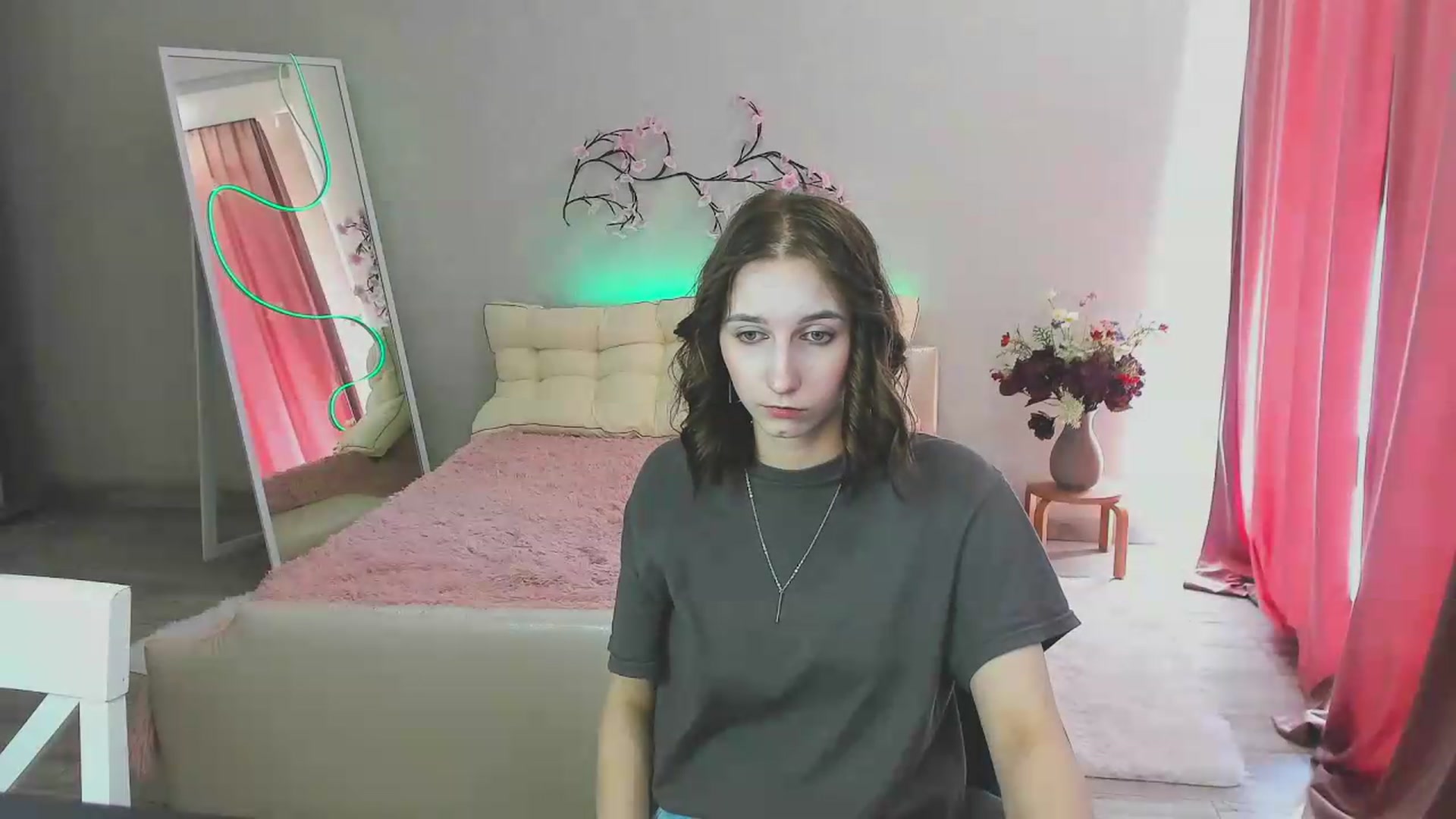 Gallery image thumbnail from Mavienne_Ly's myfreecams stream on, 06/10/2026, 13:01 image 2 of 20