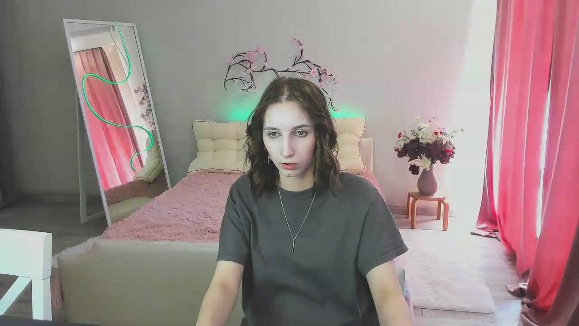 Gallery image thumbnail from Mavienne_Ly's myfreecams stream on, 06/10/2026, 13:01 image 11 of 20