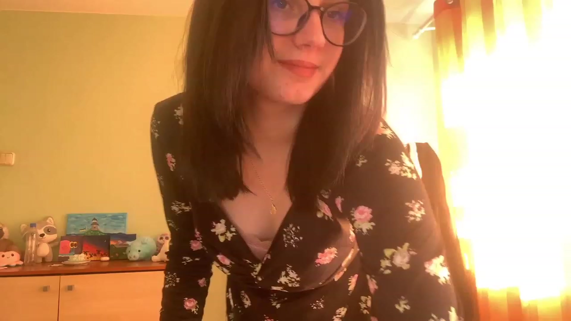 Gallery image thumbnail from Mavvka's myfreecams stream on, 04/03/2023, 14:52 image 17 of 20