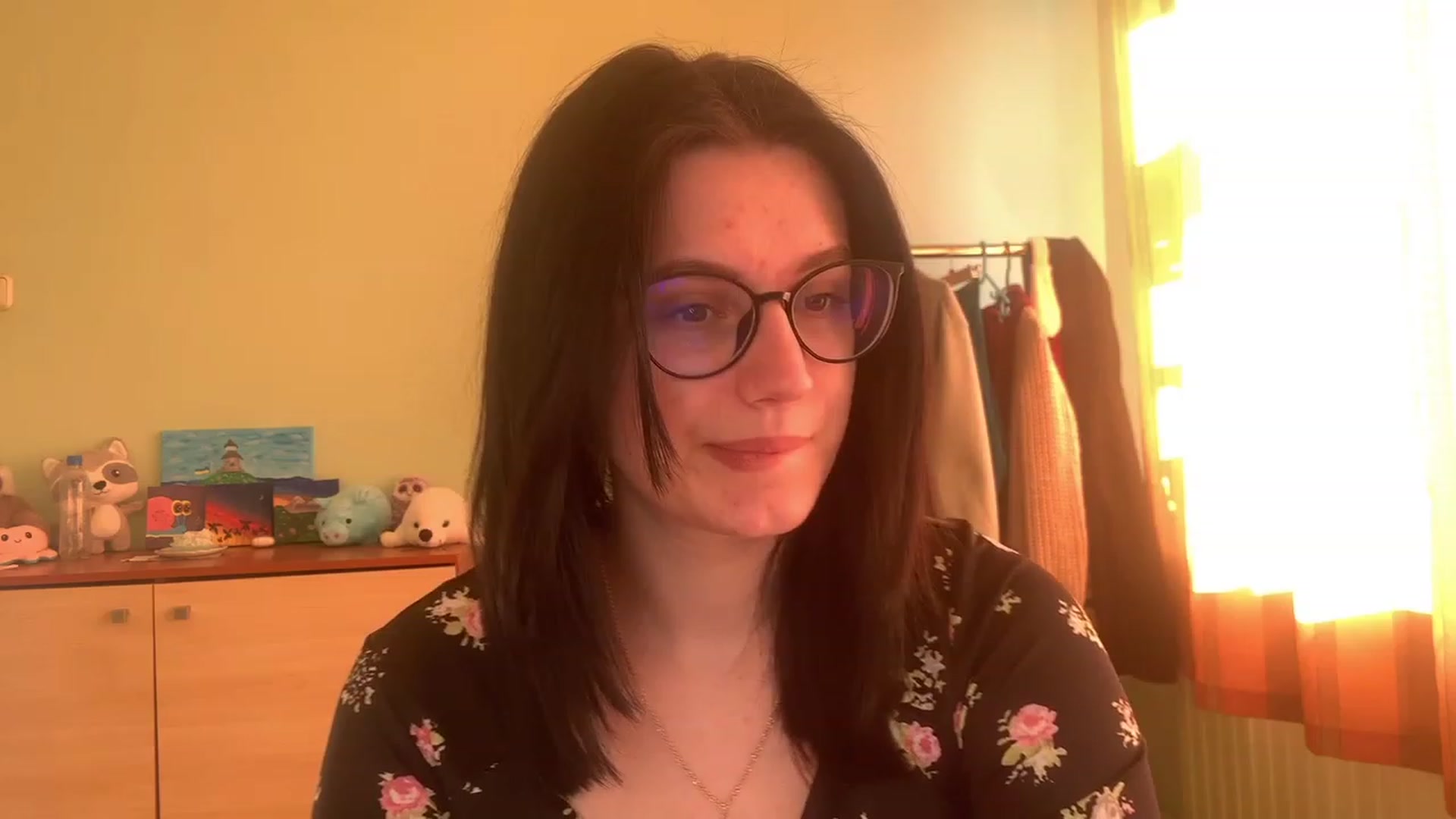Gallery image thumbnail from Mavvka's myfreecams stream on, 04/03/2023, 15:32 image 5 of 20