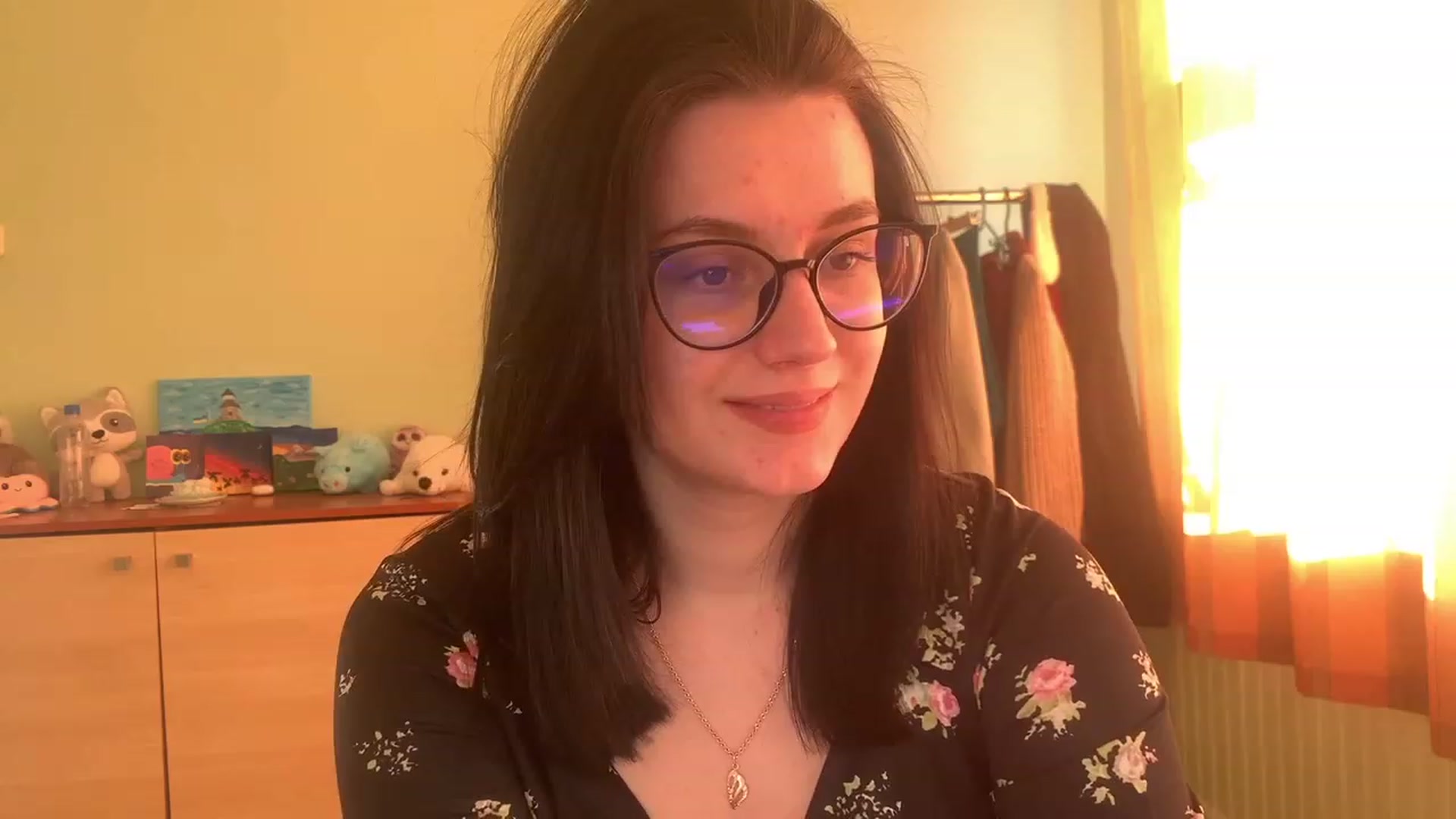 Gallery image thumbnail from Mavvka's myfreecams stream on, 04/03/2023, 15:32 image 17 of 20
