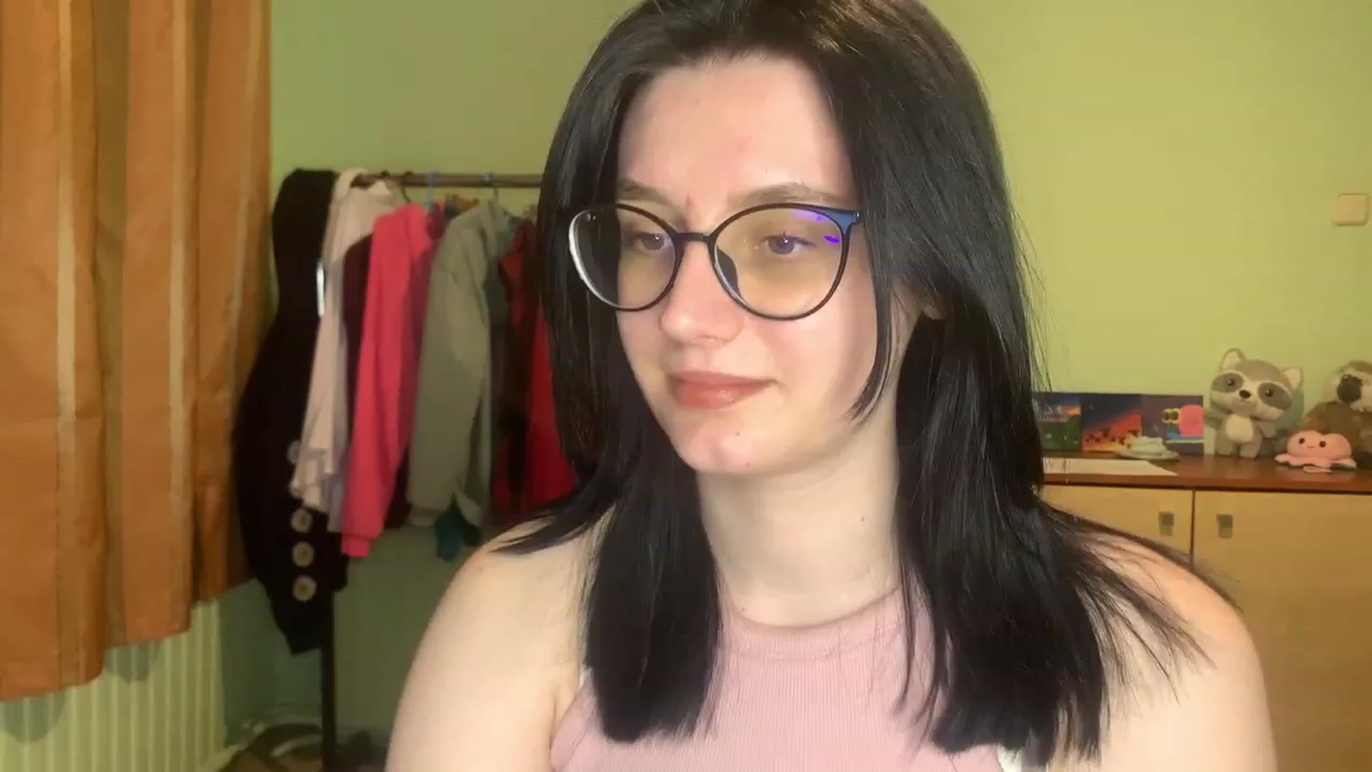 Gallery image thumbnail from Mavvka's myfreecams stream on, 04/06/2023, 19:51 image 1 of 20