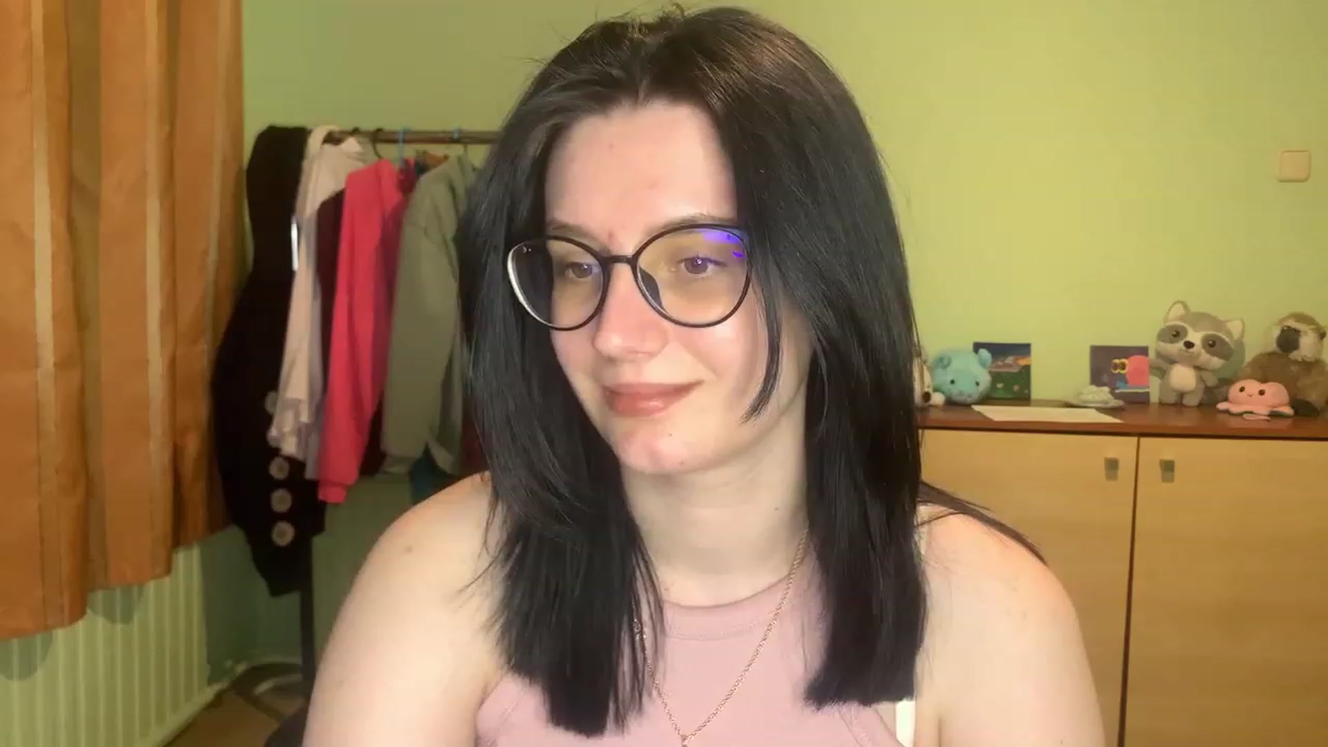 Gallery image thumbnail from Mavvka's myfreecams stream on, 04/06/2023, 19:51 image 18 of 20