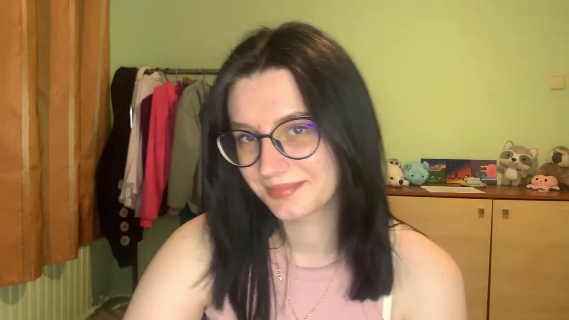 Gallery image thumbnail from Mavvka's myfreecams stream on, 04/06/2023, 19:51 image 6 of 20