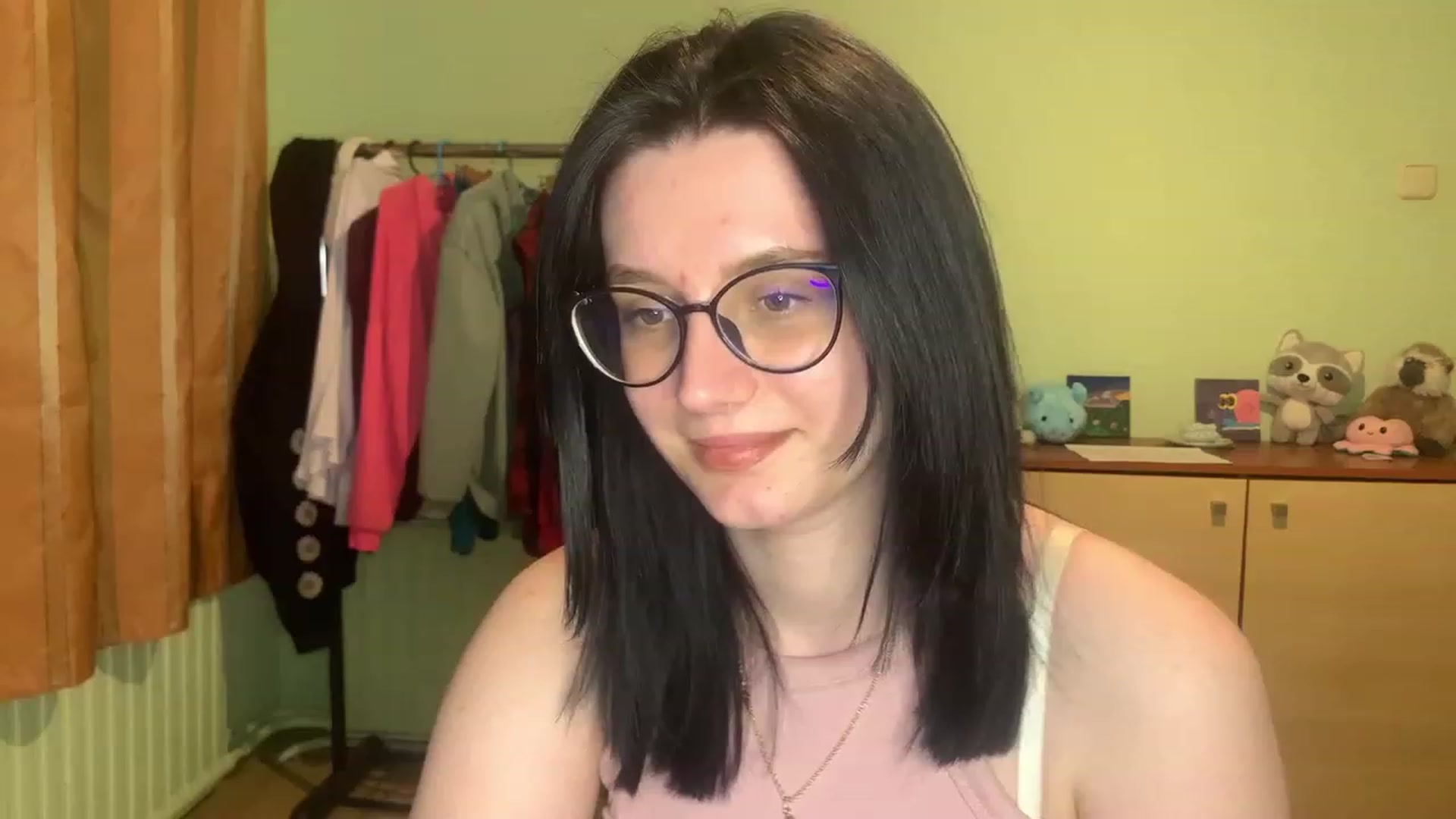 Gallery image thumbnail from Mavvka's myfreecams stream on, 04/06/2023, 19:51 image 20 of 20