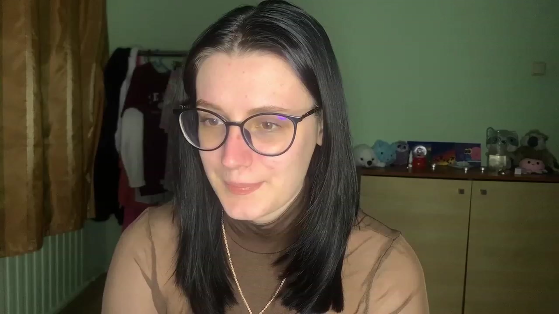 Gallery image thumbnail from Mavvka's myfreecams stream on, 05/02/2023, 21:35 image 2 of 20