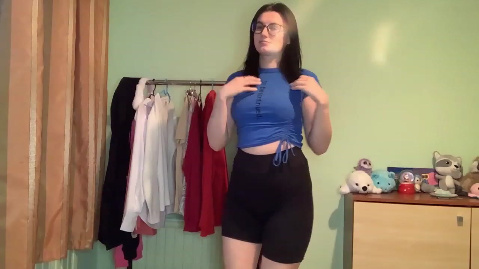 Gallery image thumbnail from Mavvka's myfreecams stream on, 05/16/2023, 18:28 image 20 of 20