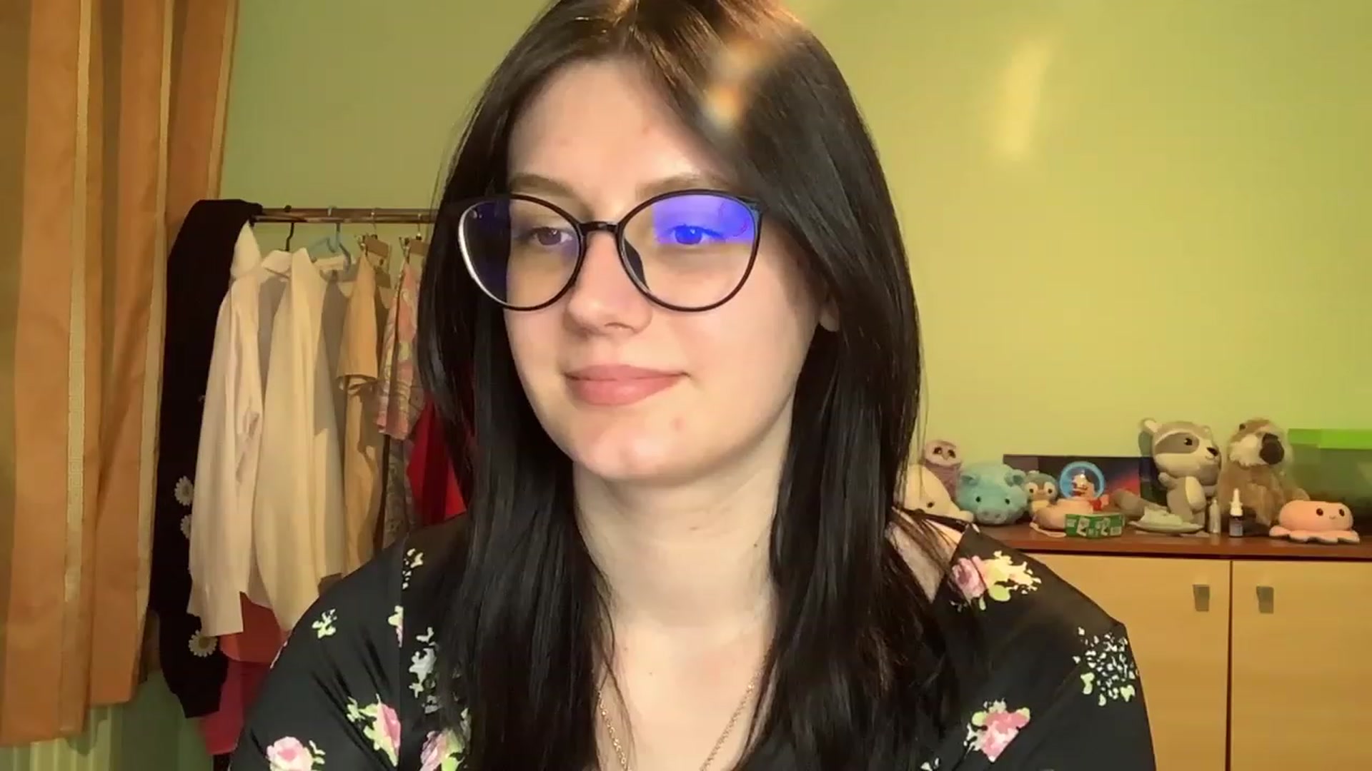 Gallery image thumbnail from Mavvka's myfreecams stream on, 05/21/2023, 21:08 image 13 of 20