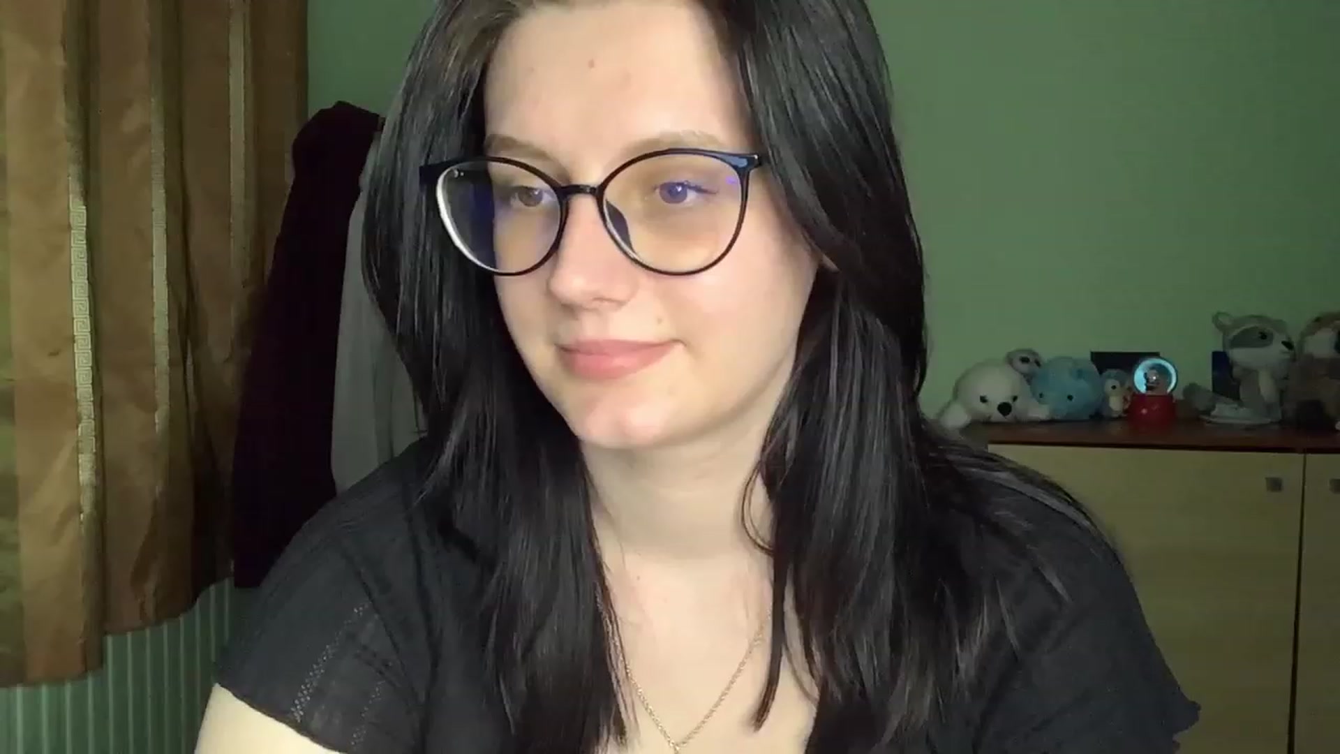 Gallery image thumbnail from Mavvka's myfreecams stream on, 05/27/2023, 21:15 image 14 of 20