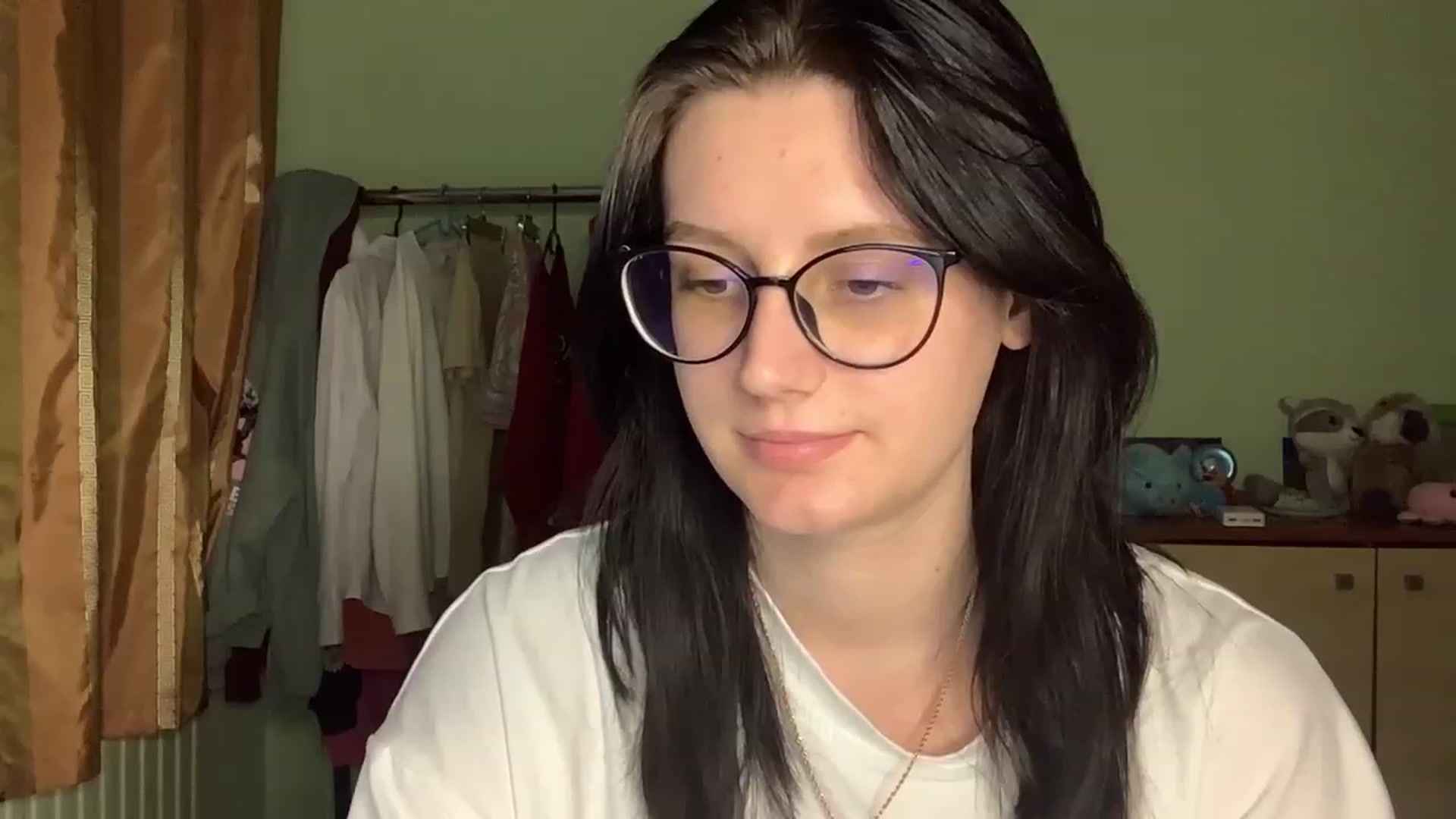 Gallery image thumbnail from Mavvka's myfreecams stream on, 05/31/2023, 21:00 image 18 of 20
