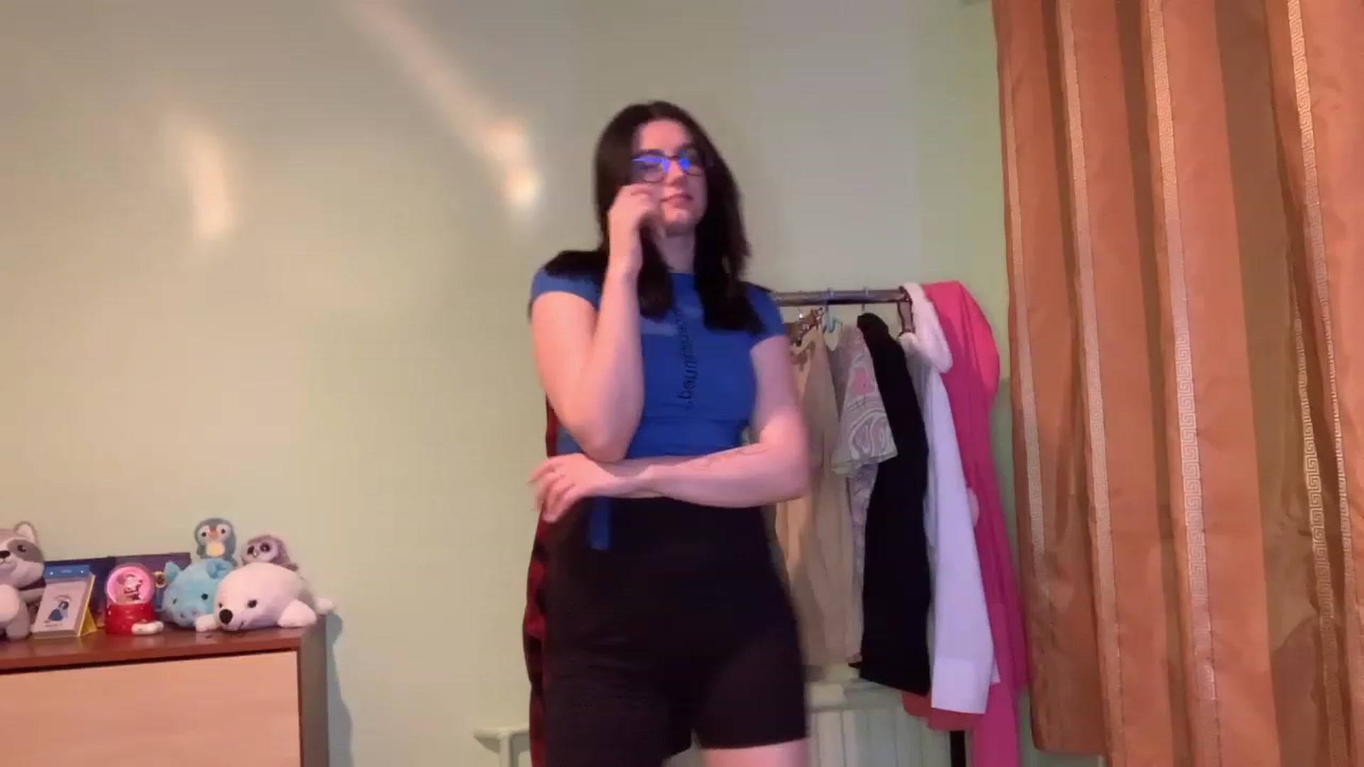 Gallery image thumbnail from Mavvka's myfreecams stream on, 06/13/2023, 21:31 image 3 of 20