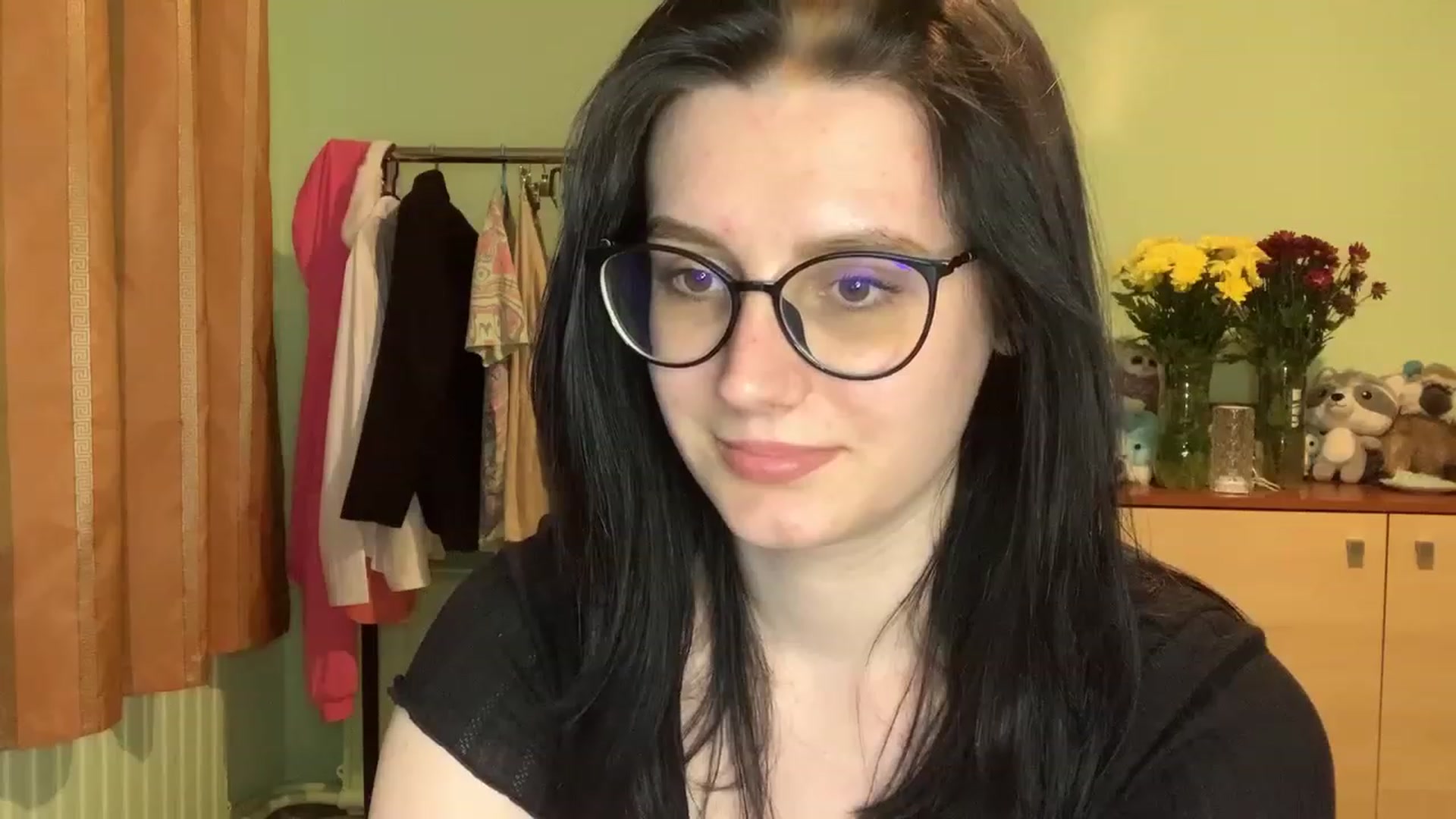 Gallery image thumbnail from Mavvka's myfreecams stream on, 06/17/2023, 21:58 image 15 of 20