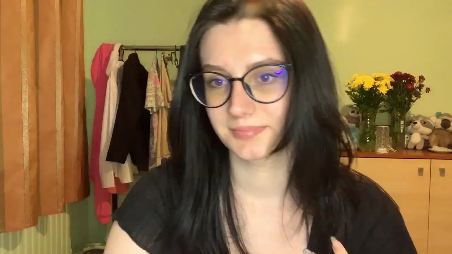 Gallery image thumbnail from Mavvka's myfreecams stream on, 06/17/2023, 21:58 image 20 of 20