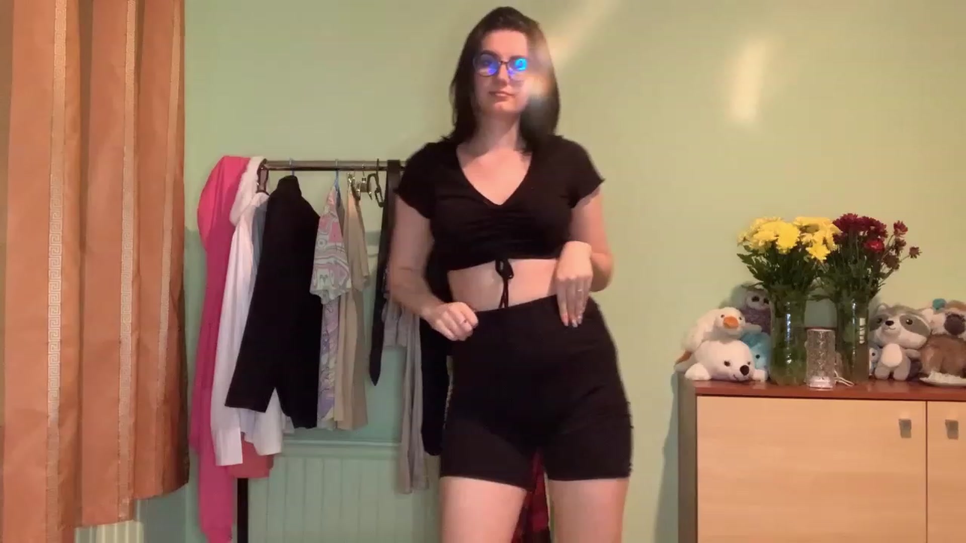 Gallery image thumbnail from Mavvka's myfreecams stream on, 06/17/2023, 21:58 image 3 of 20