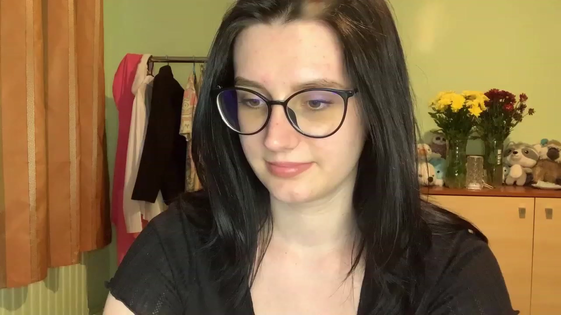 Gallery image thumbnail from Mavvka's myfreecams stream on, 06/17/2023, 21:58 image 5 of 20