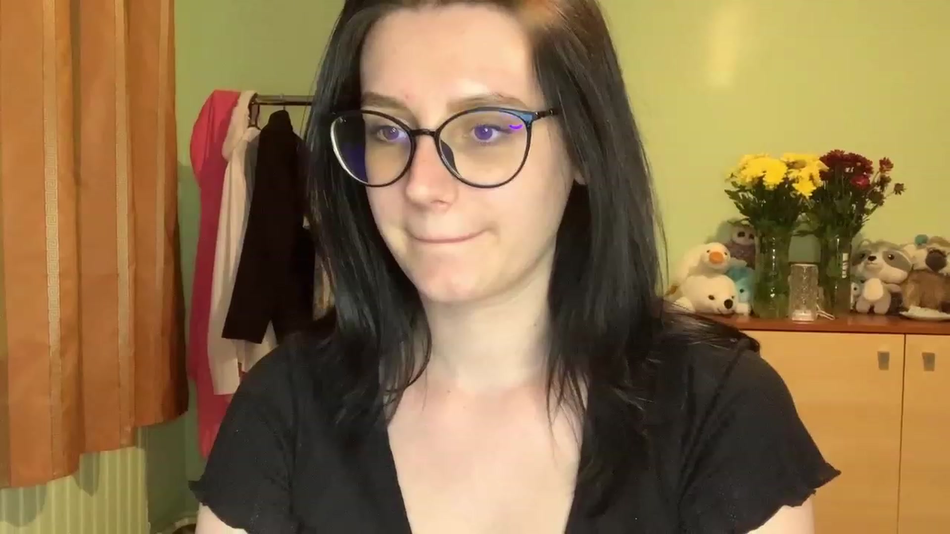 Gallery image thumbnail from Mavvka's myfreecams stream on, 06/17/2023, 21:58 image 4 of 20