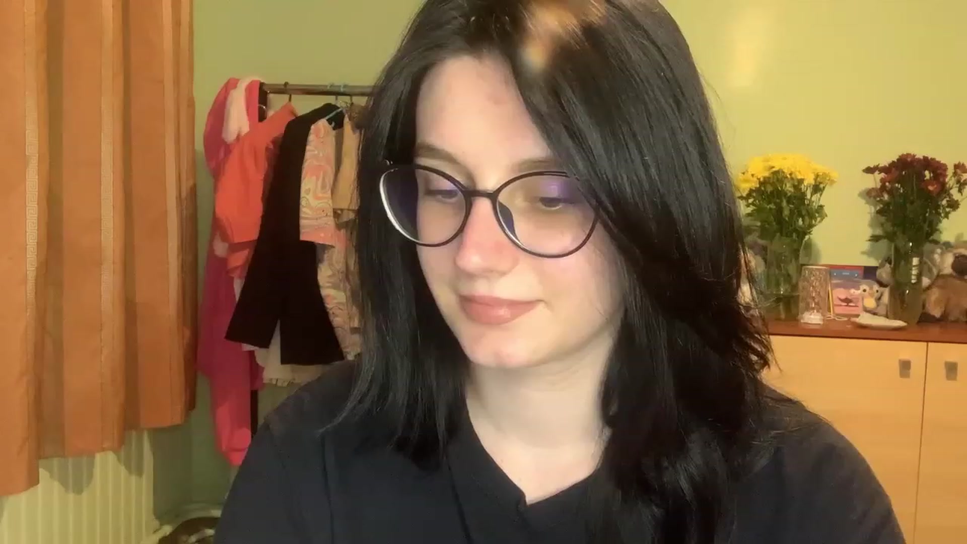 Gallery image thumbnail from Mavvka's myfreecams stream on, 06/21/2023, 20:43 image 1 of 20